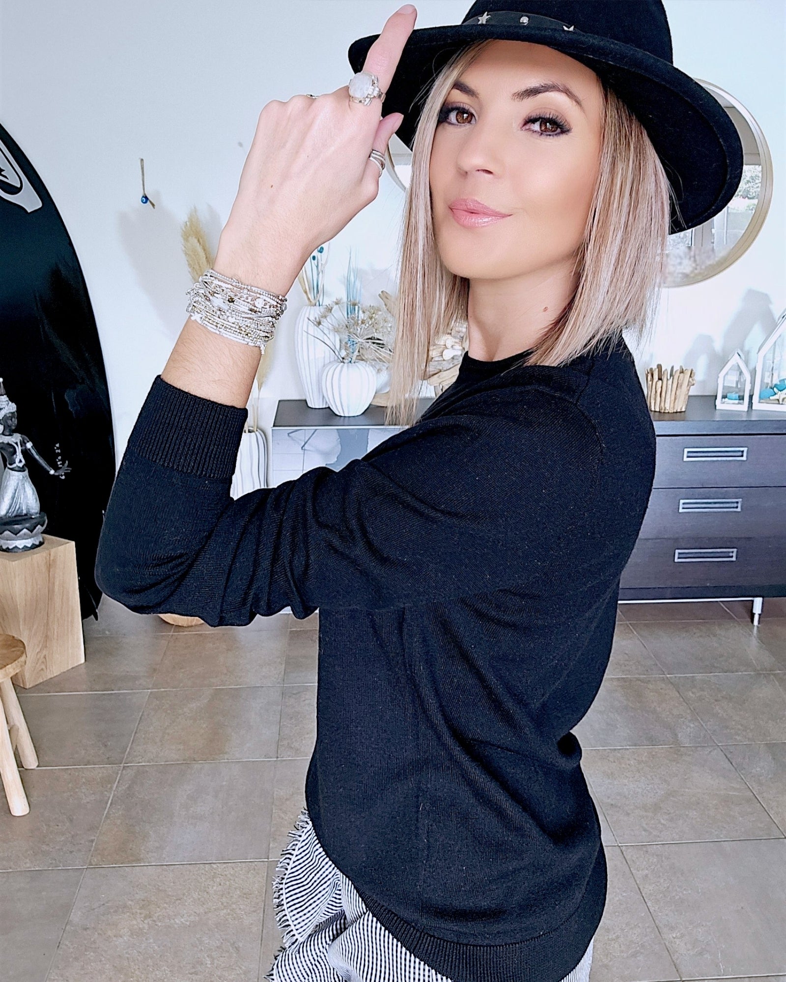 Pull noir skull                                       THE KOOPLES - 𝐌𝐚𝐫𝐢𝐧𝐚𝟒𝟒𝐟𝐚𝐦𝐢𝐥𝐲