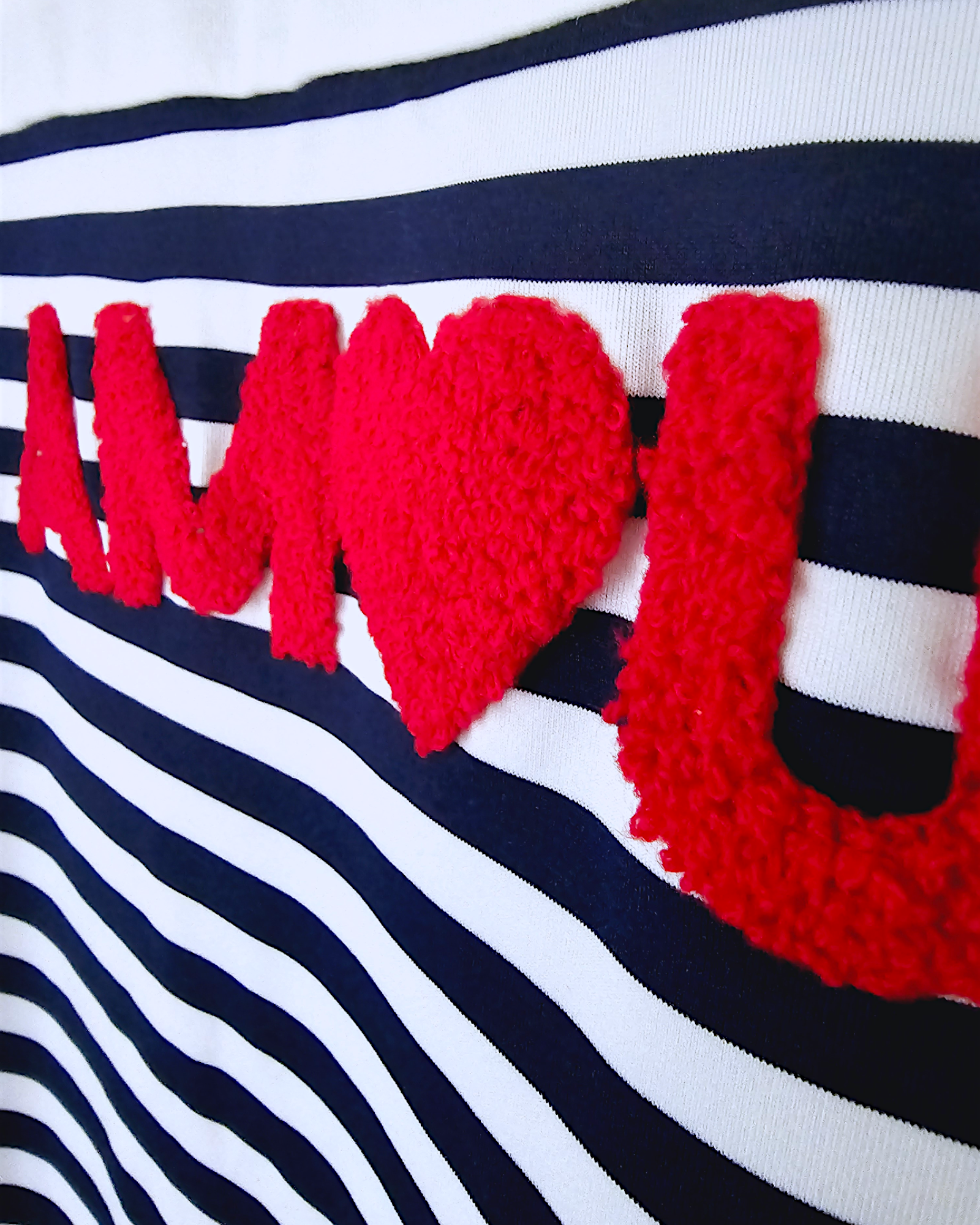 Tee-shirt AMOUR - 𝐌𝐚𝐫𝐢𝐧𝐚𝟒𝟒𝐟𝐚𝐦𝐢𝐥𝐲