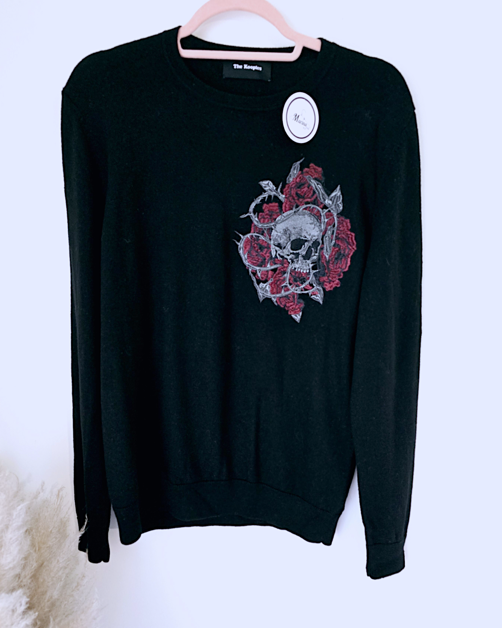 Pull noir skull                                       THE KOOPLES - 𝐌𝐚𝐫𝐢𝐧𝐚𝟒𝟒𝐟𝐚𝐦𝐢𝐥𝐲