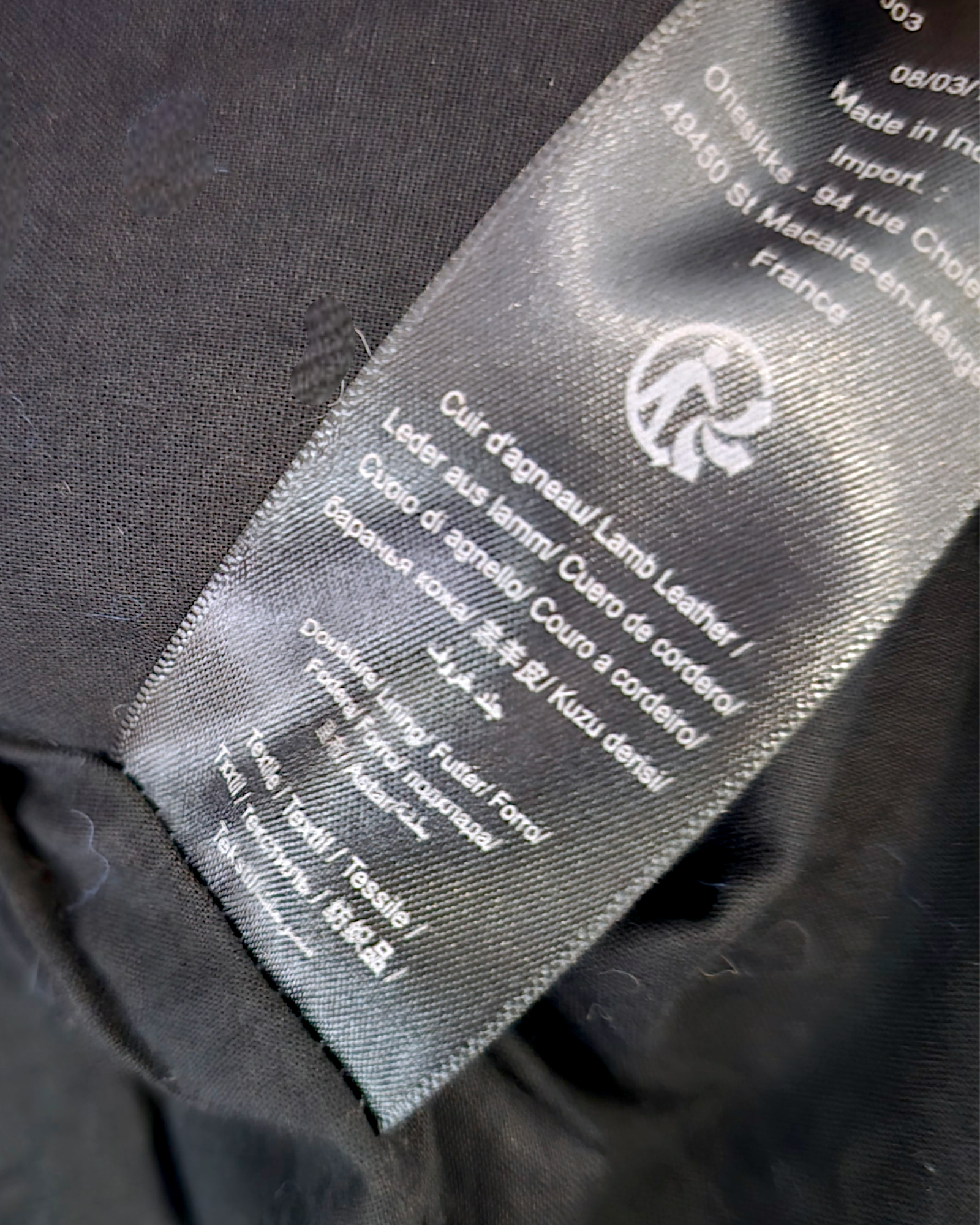 Perfecto cuir tags - 𝐌𝐚𝐫𝐢𝐧𝐚𝟒𝟒𝐟𝐚𝐦𝐢𝐥𝐲