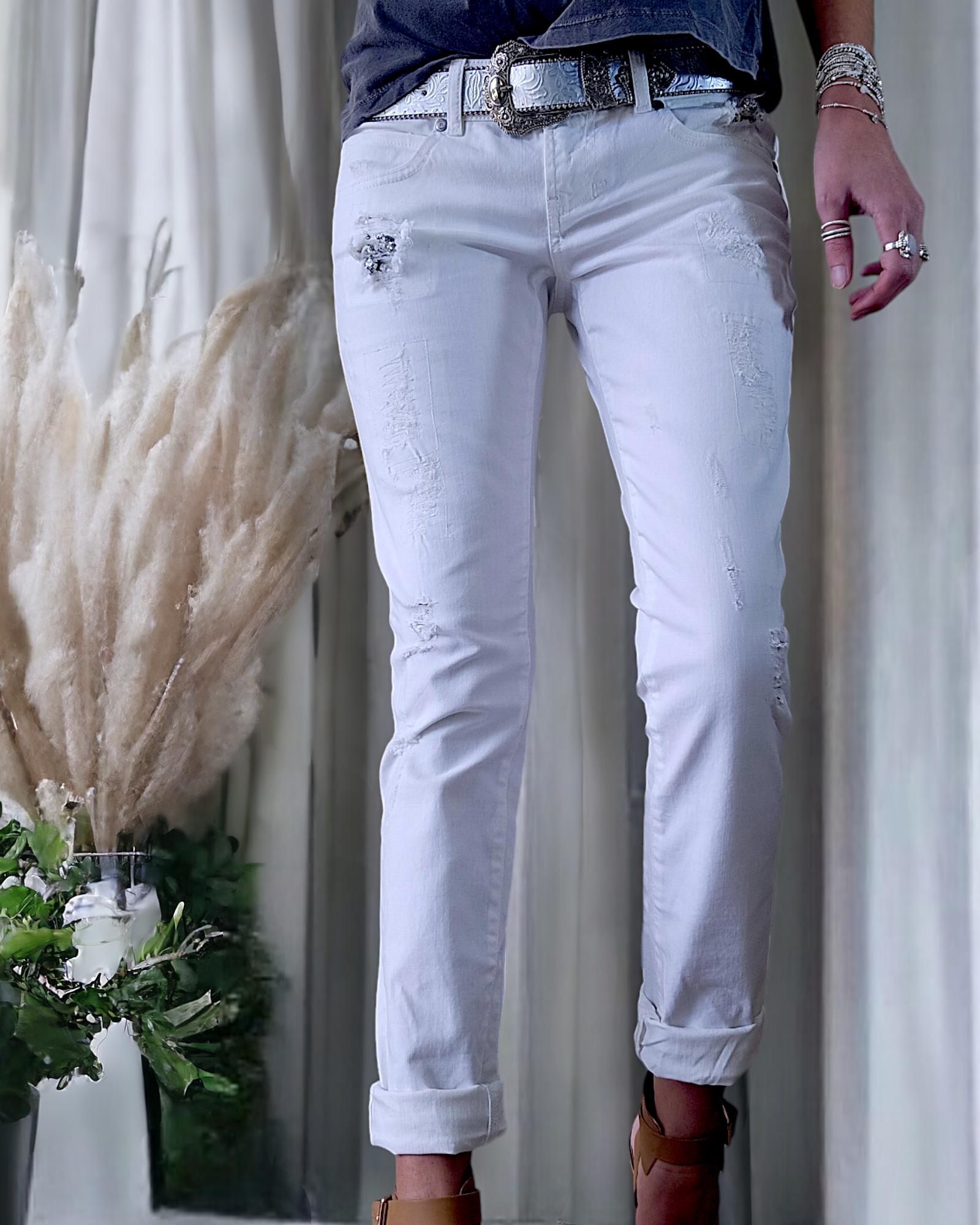 Jean slim blanc - 𝐌𝐚𝐫𝐢𝐧𝐚𝟒𝟒𝐟𝐚𝐦𝐢𝐥𝐲