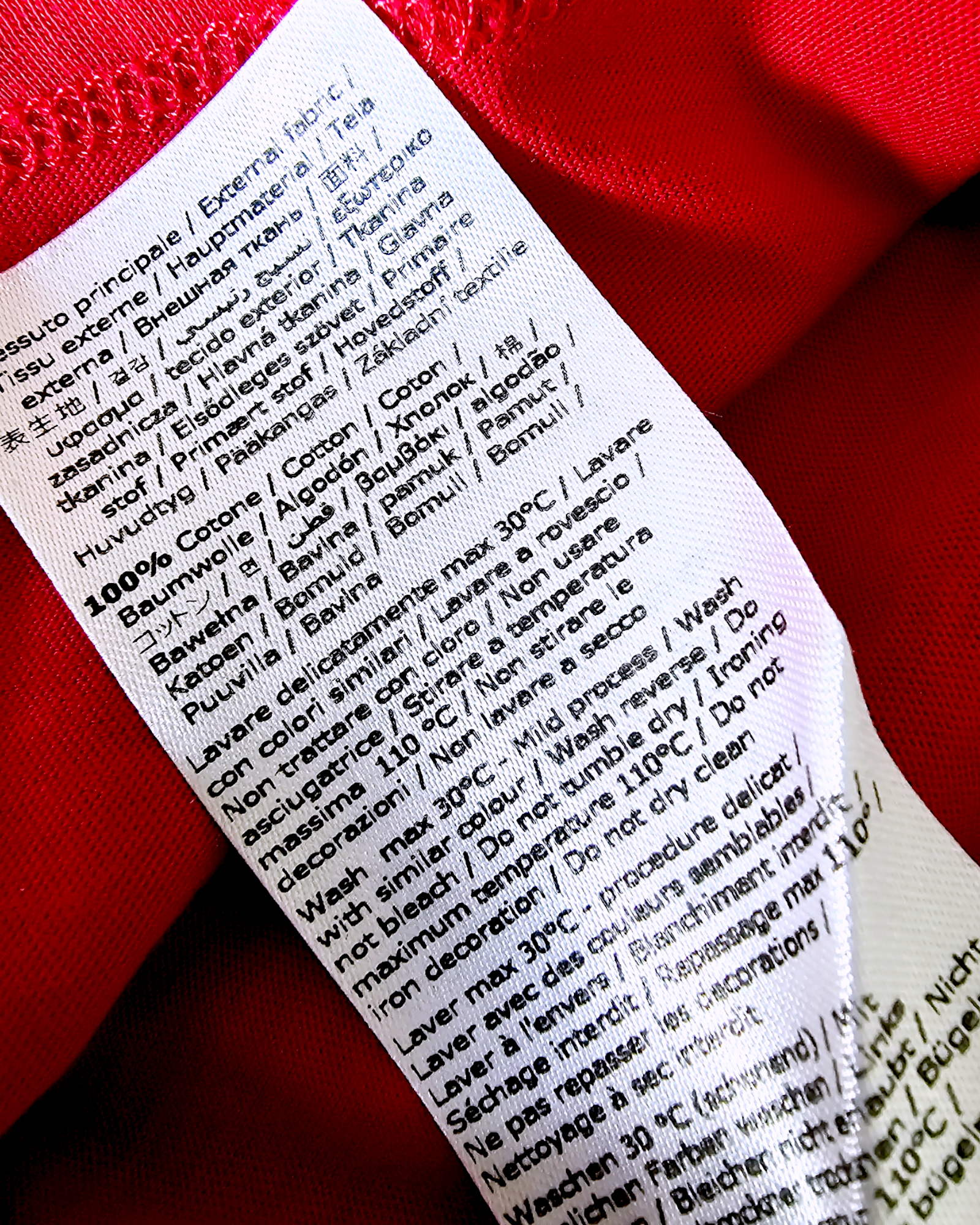 T-shirt cœur rouge - 𝐌𝐚𝐫𝐢𝐧𝐚𝟒𝟒𝐟𝐚𝐦𝐢𝐥𝐲