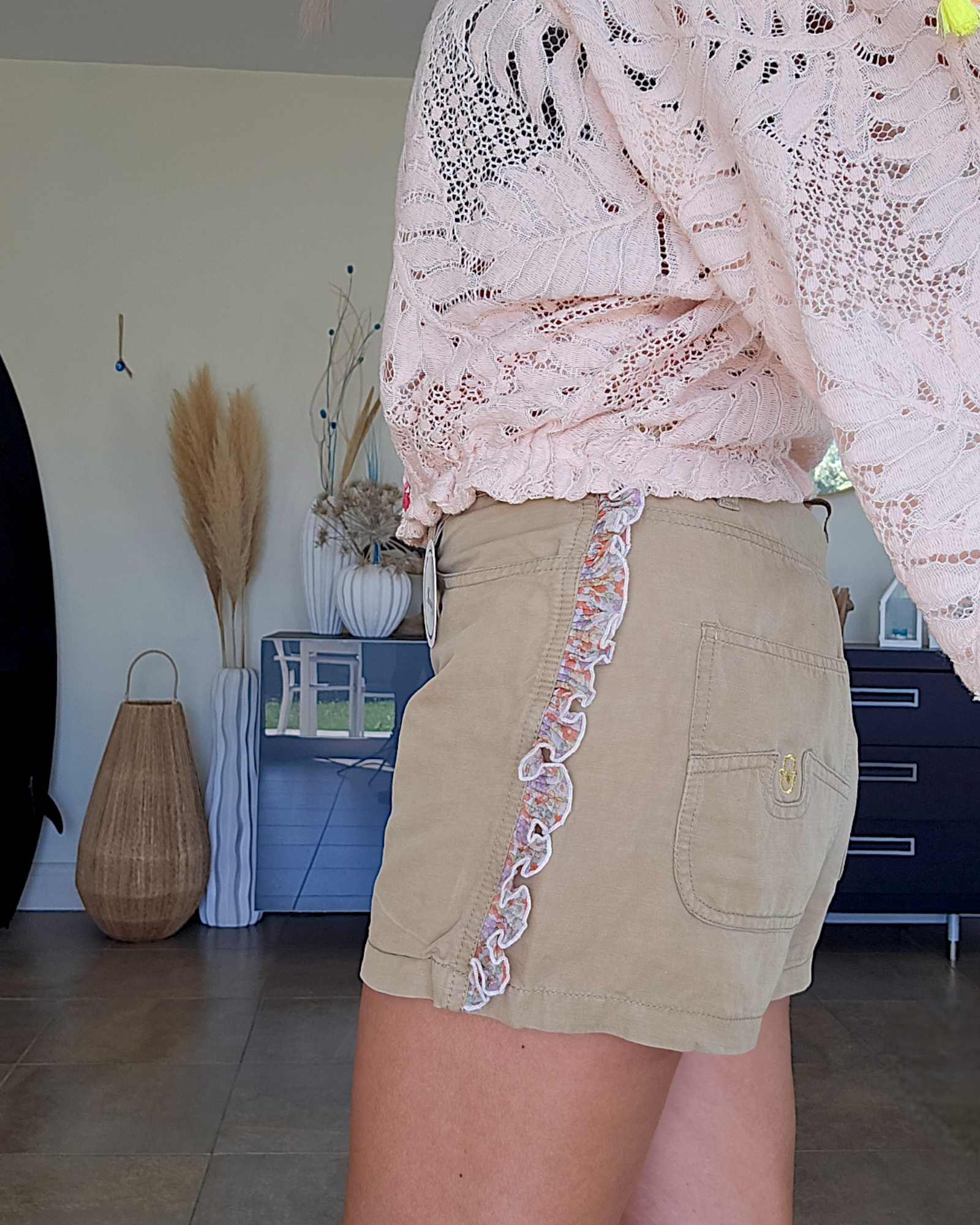 Short beige - 𝐌𝐚𝐫𝐢𝐧𝐚𝟒𝟒𝐟𝐚𝐦𝐢𝐥𝐲