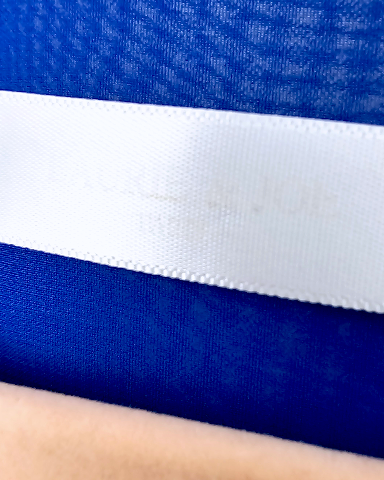 Blouse fluide bleu roi - 𝐌𝐚𝐫𝐢𝐧𝐚𝟒𝟒𝐟𝐚𝐦𝐢𝐥𝐲