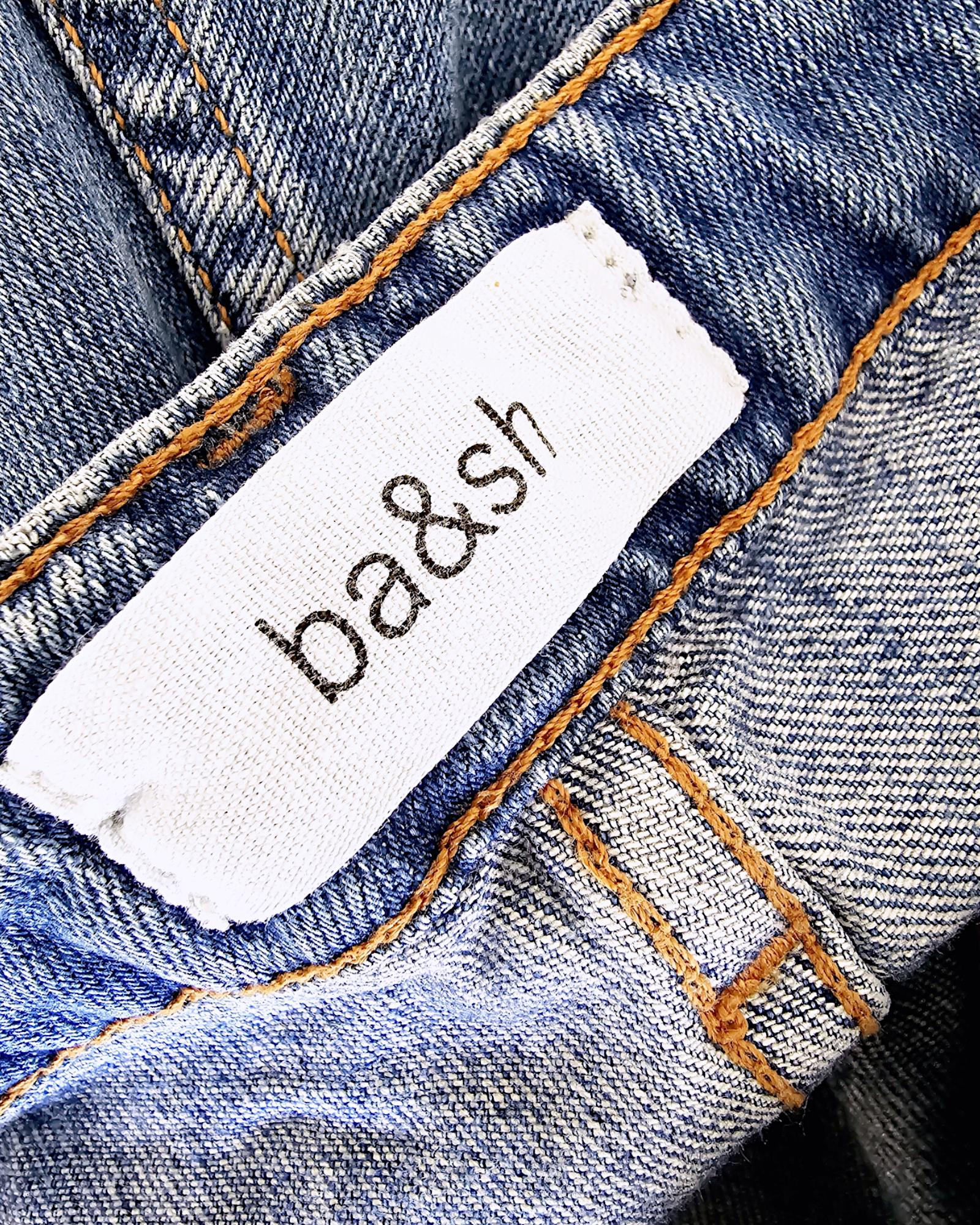 Short denim bleu - 𝐌𝐚𝐫𝐢𝐧𝐚𝟒𝟒𝐟𝐚𝐦𝐢𝐥𝐲