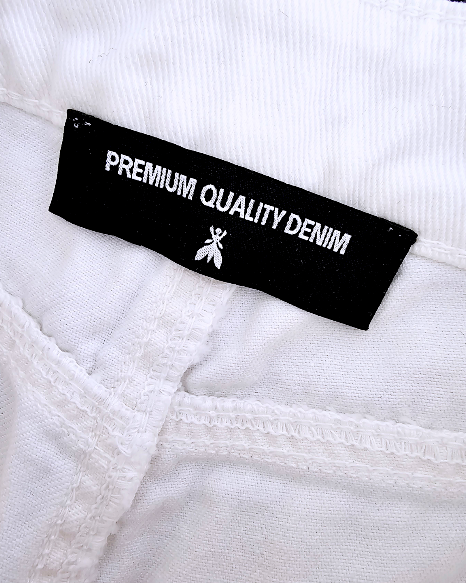 Short denim blanc - 𝐌𝐚𝐫𝐢𝐧𝐚𝟒𝟒𝐟𝐚𝐦𝐢𝐥𝐲
