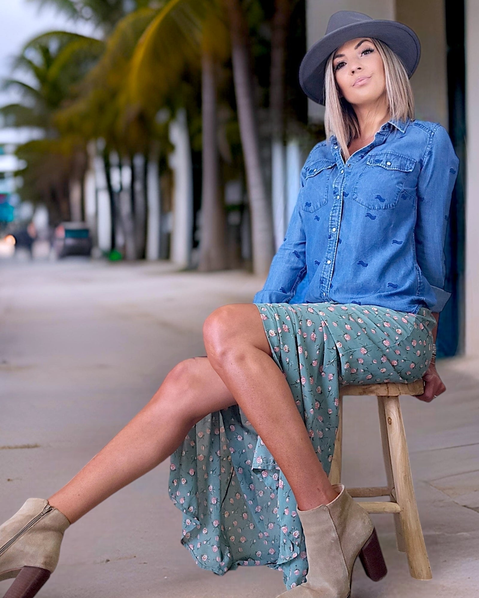 Jupe fendue - 𝐌𝐚𝐫𝐢𝐧𝐚𝟒𝟒𝐟𝐚𝐦𝐢𝐥𝐲