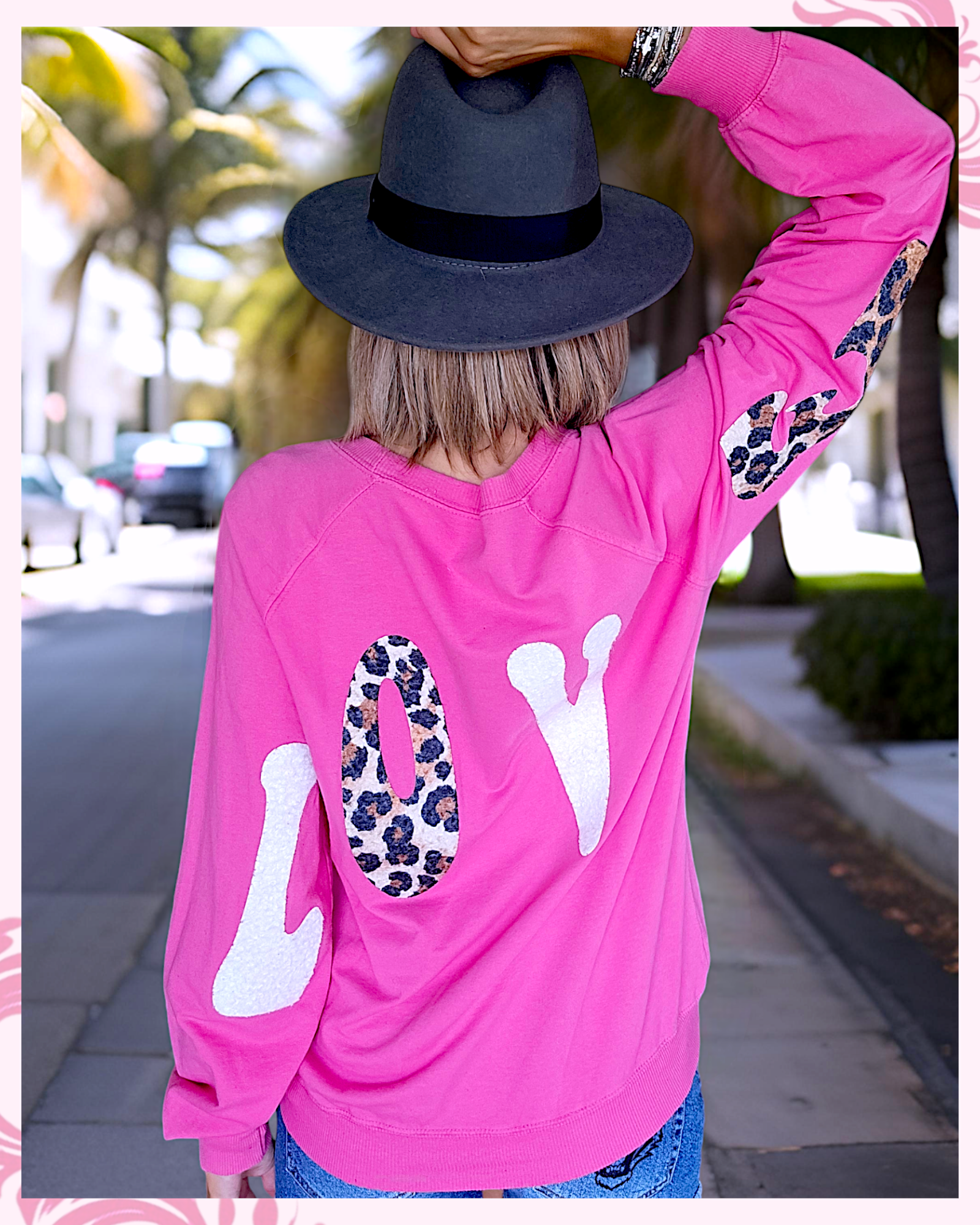 Sweat LOVE fuchsia - 𝐌𝐚𝐫𝐢𝐧𝐚𝟒𝟒𝐟𝐚𝐦𝐢𝐥𝐲