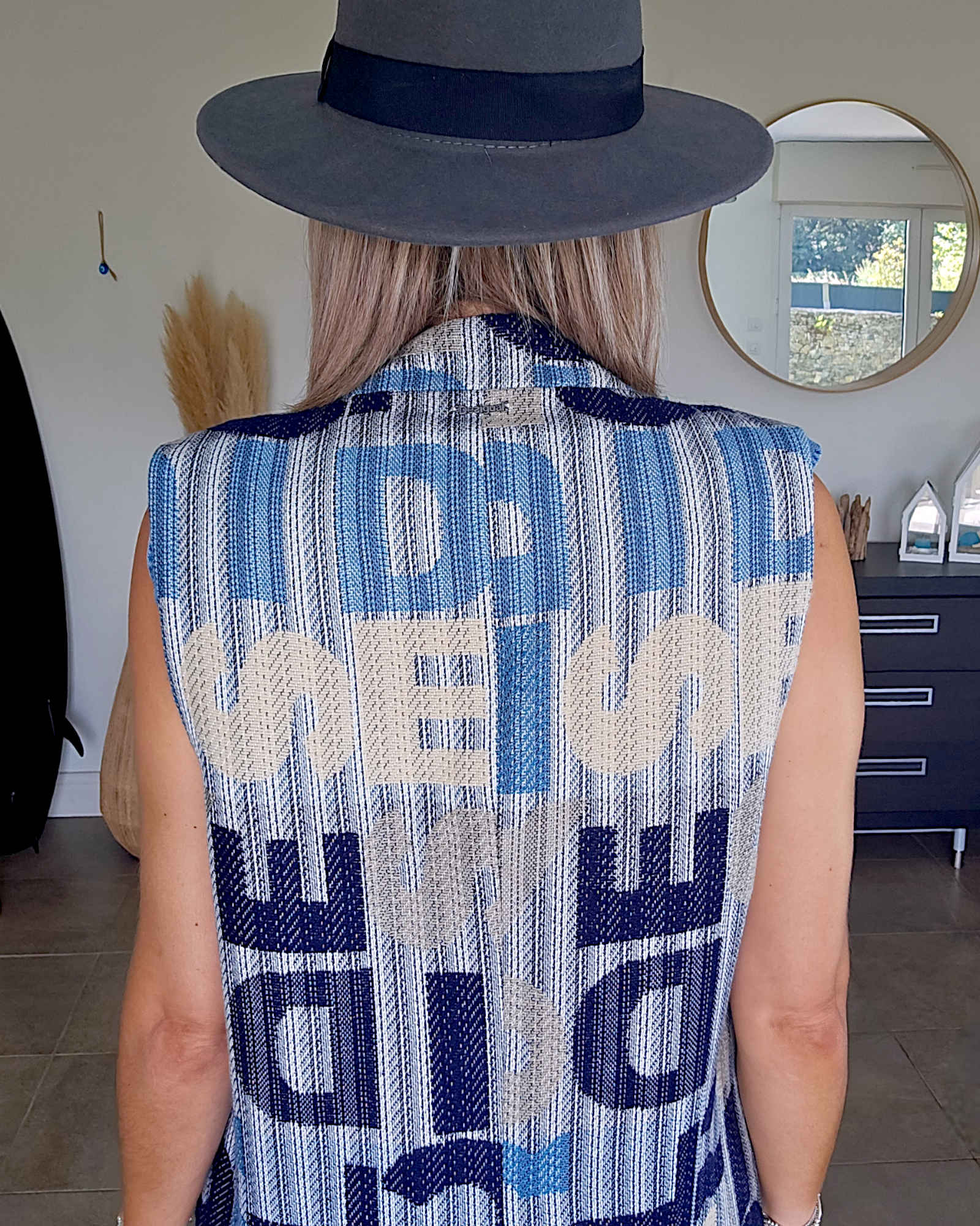 Veste tag sans manche - 𝐌𝐚𝐫𝐢𝐧𝐚𝟒𝟒𝐟𝐚𝐦𝐢𝐥𝐲