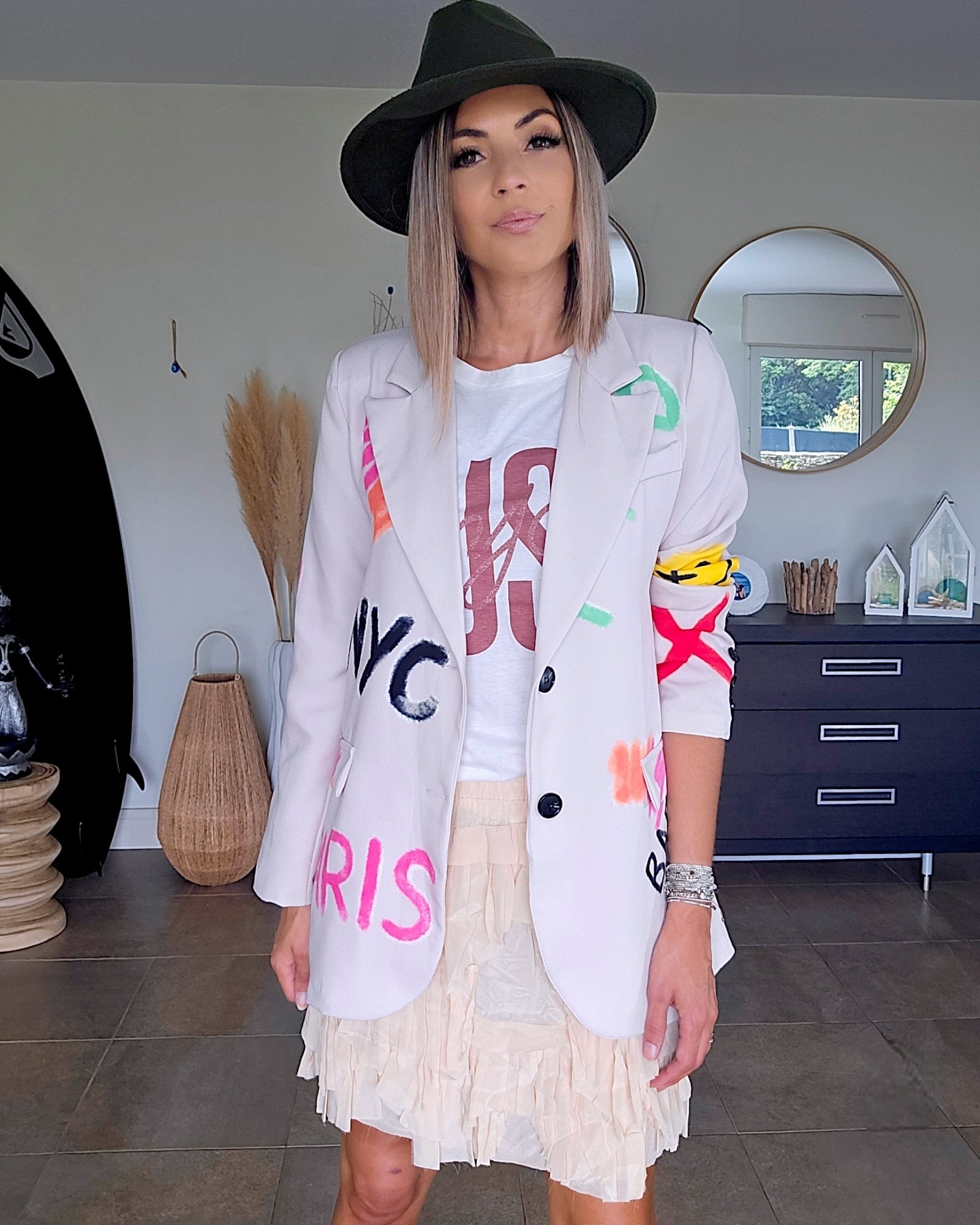 Veste à tag beige - 𝐌𝐚𝐫𝐢𝐧𝐚𝟒𝟒𝐟𝐚𝐦𝐢𝐥𝐲