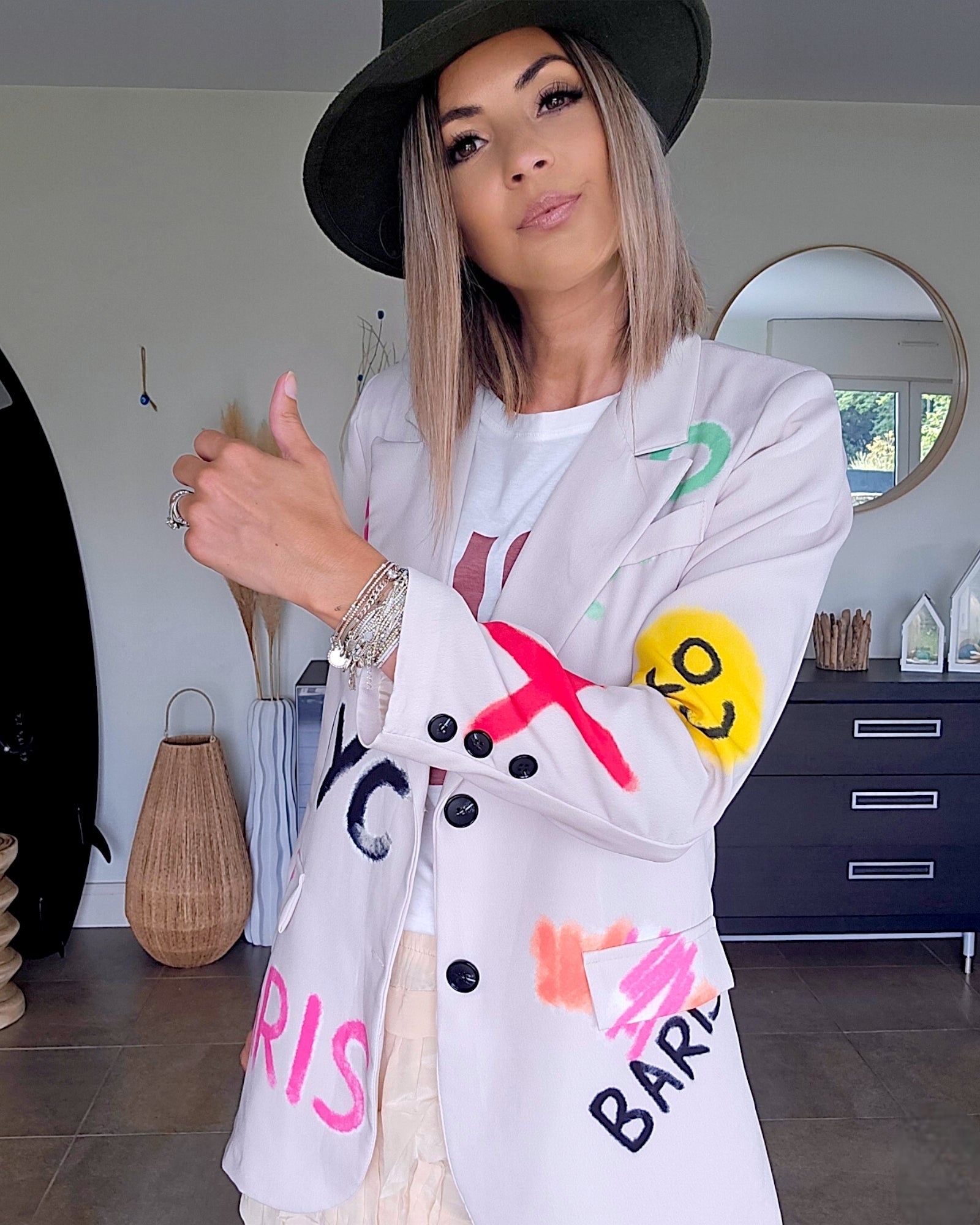 Veste à tag beige - 𝐌𝐚𝐫𝐢𝐧𝐚𝟒𝟒𝐟𝐚𝐦𝐢𝐥𝐲