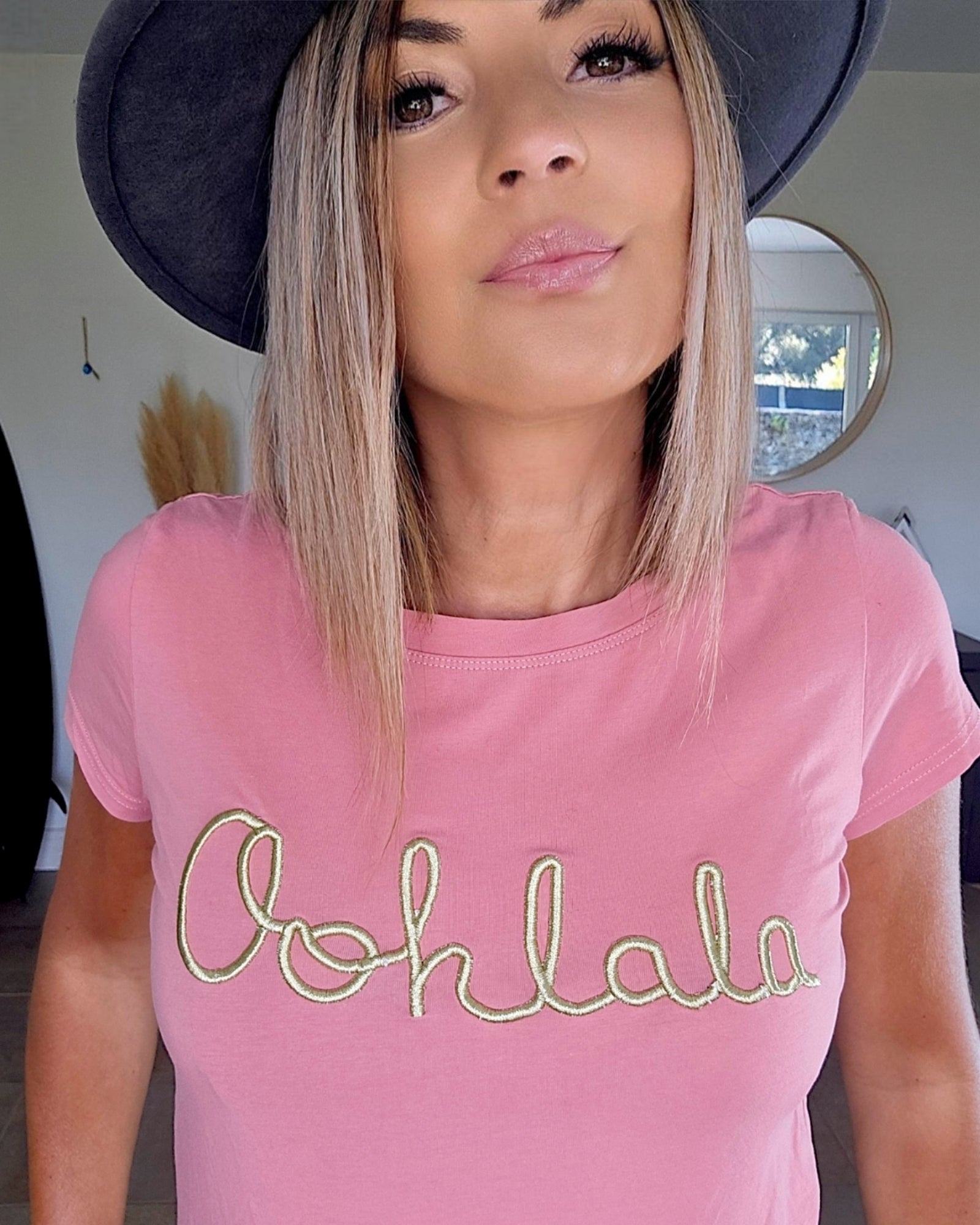 Tee-shirt rose ohlala - 𝐌𝐚𝐫𝐢𝐧𝐚𝟒𝟒𝐟𝐚𝐦𝐢𝐥𝐲