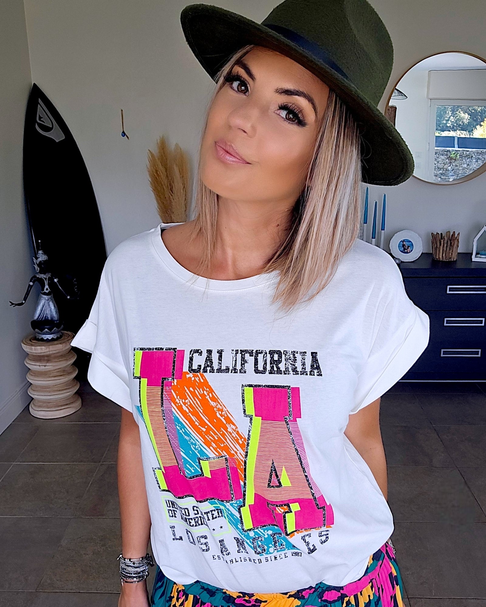 Tee-shirt blanc L.A - 𝐌𝐚𝐫𝐢𝐧𝐚𝟒𝟒𝐟𝐚𝐦𝐢𝐥𝐲