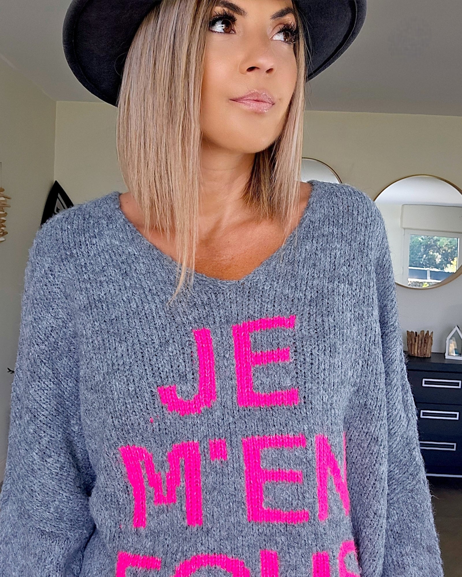 Pull &quot;je m&#39;en fous&quot; - 𝐌𝐚𝐫𝐢𝐧𝐚𝟒𝟒𝐟𝐚𝐦𝐢𝐥𝐲