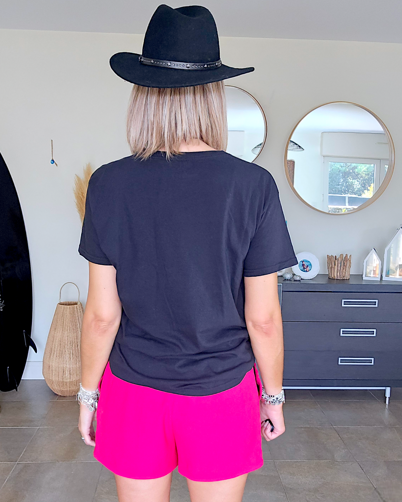 Short chic fuchsia - 𝐌𝐚𝐫𝐢𝐧𝐚𝟒𝟒𝐟𝐚𝐦𝐢𝐥𝐲