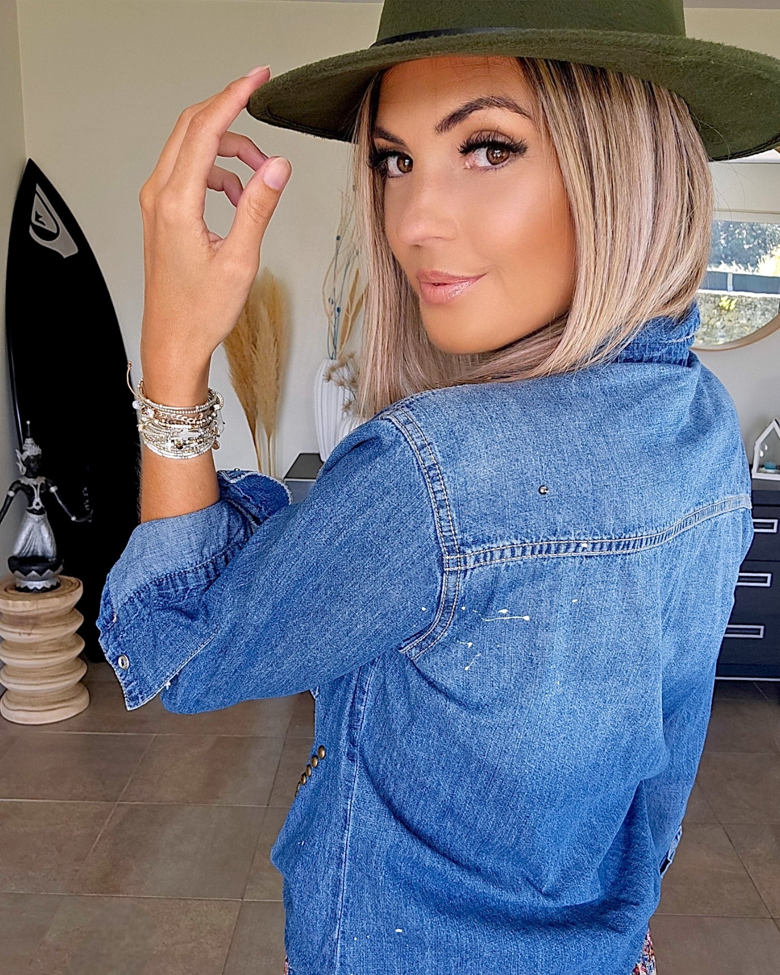 Chemise cloutées en denim - 𝐌𝐚𝐫𝐢𝐧𝐚𝟒𝟒𝐟𝐚𝐦𝐢𝐥𝐲