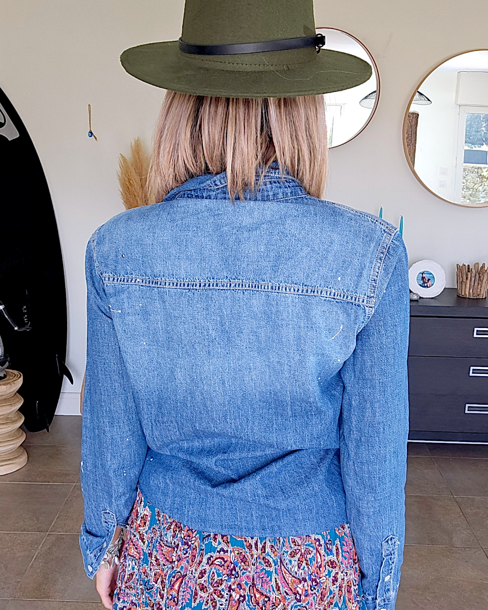 Chemise cloutées en denim - 𝐌𝐚𝐫𝐢𝐧𝐚𝟒𝟒𝐟𝐚𝐦𝐢𝐥𝐲
