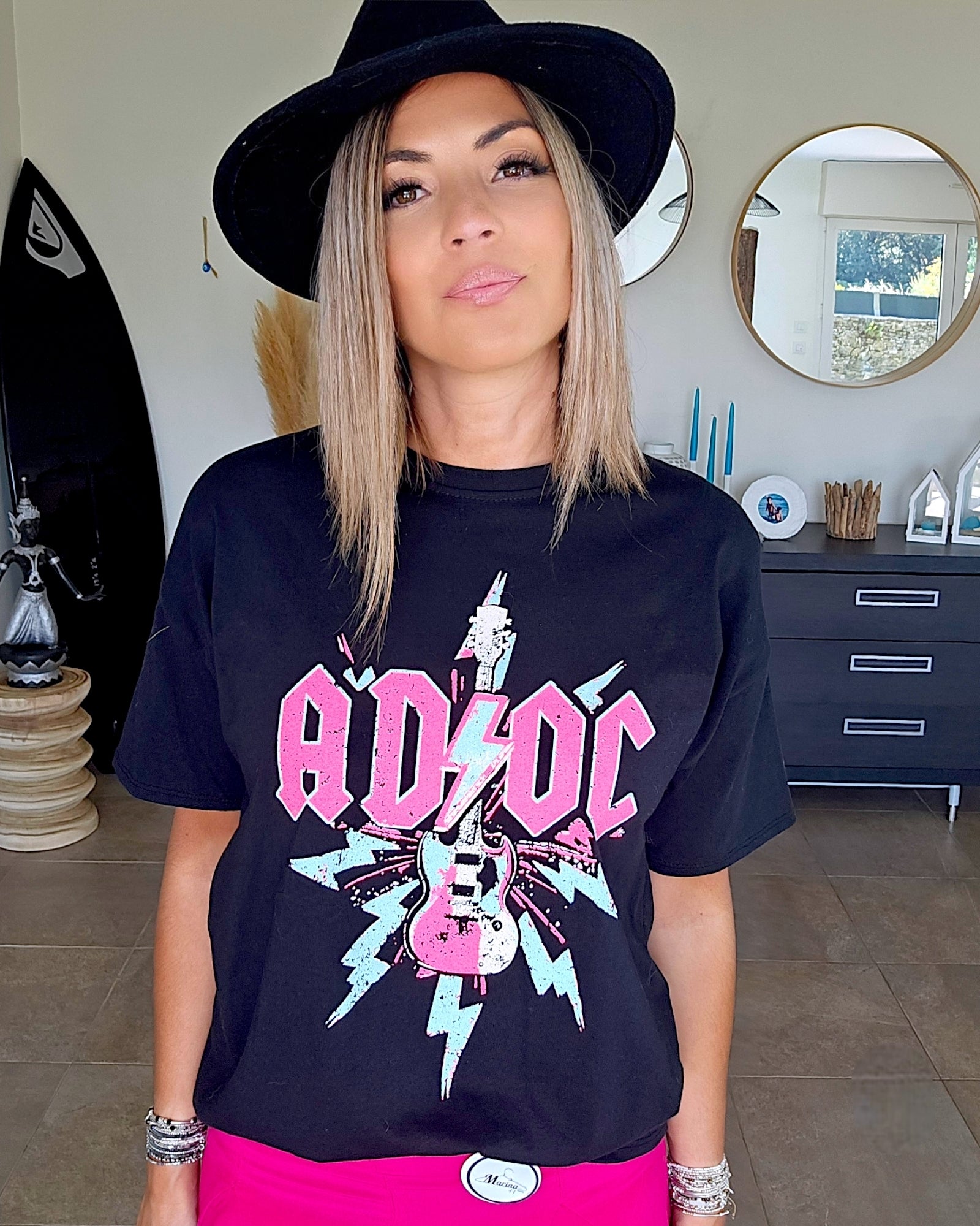Tee-shirt noir AD⚡︎OC - 𝐌𝐚𝐫𝐢𝐧𝐚𝟒𝟒𝐟𝐚𝐦𝐢𝐥𝐲