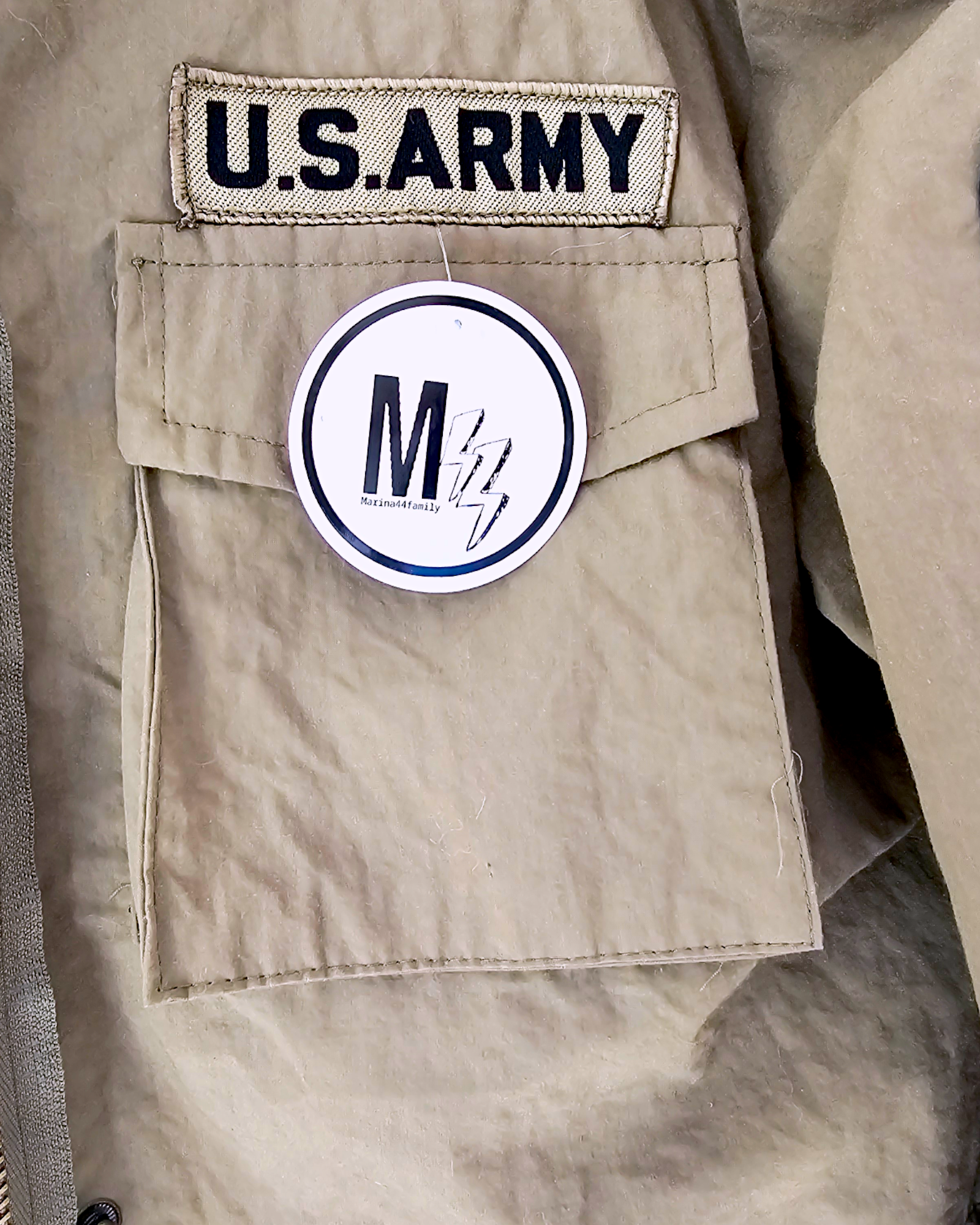 Veste militaire kaki - 𝐌𝐚𝐫𝐢𝐧𝐚𝟒𝟒𝐟𝐚𝐦𝐢𝐥𝐲