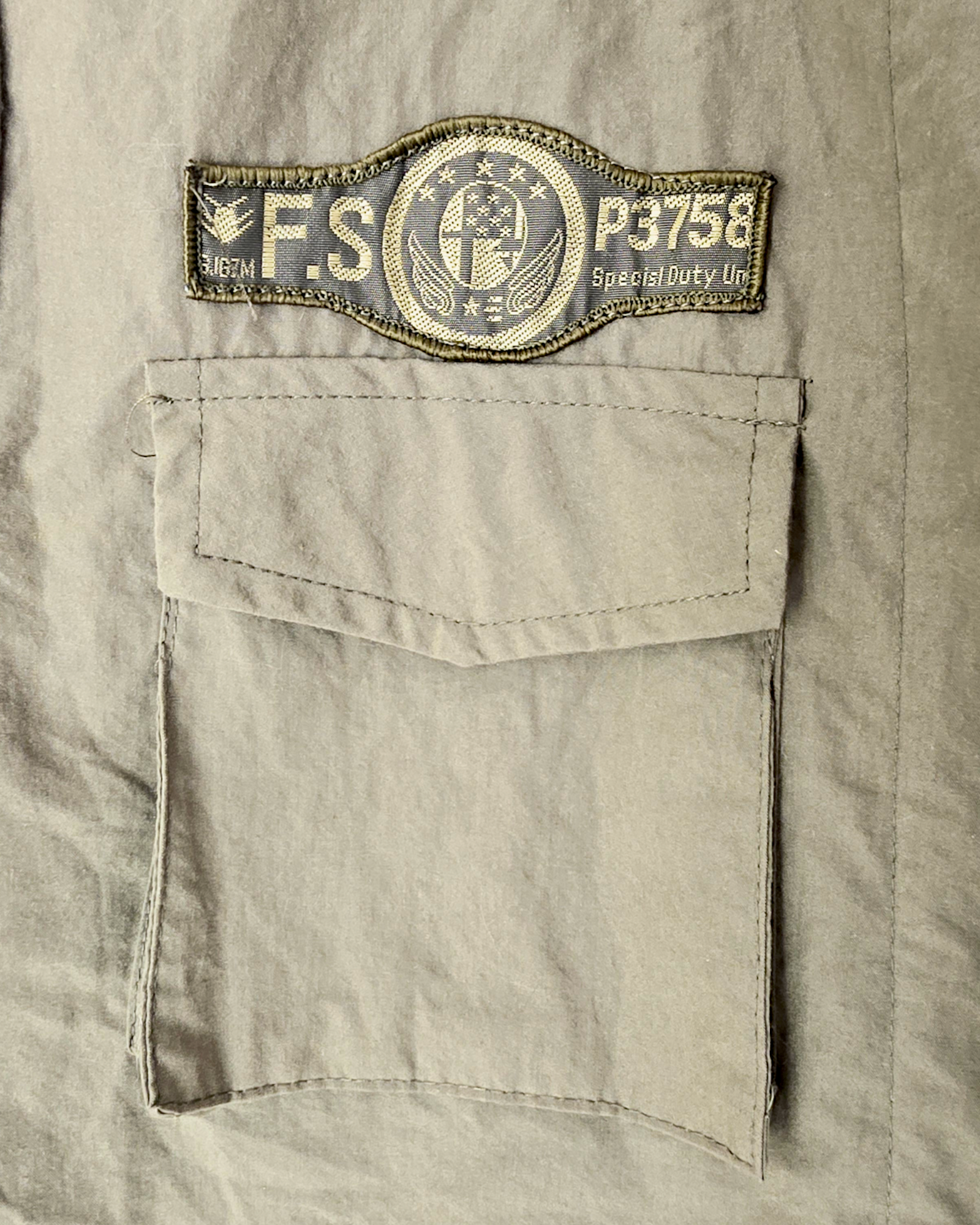 Veste militaire kaki - 𝐌𝐚𝐫𝐢𝐧𝐚𝟒𝟒𝐟𝐚𝐦𝐢𝐥𝐲
