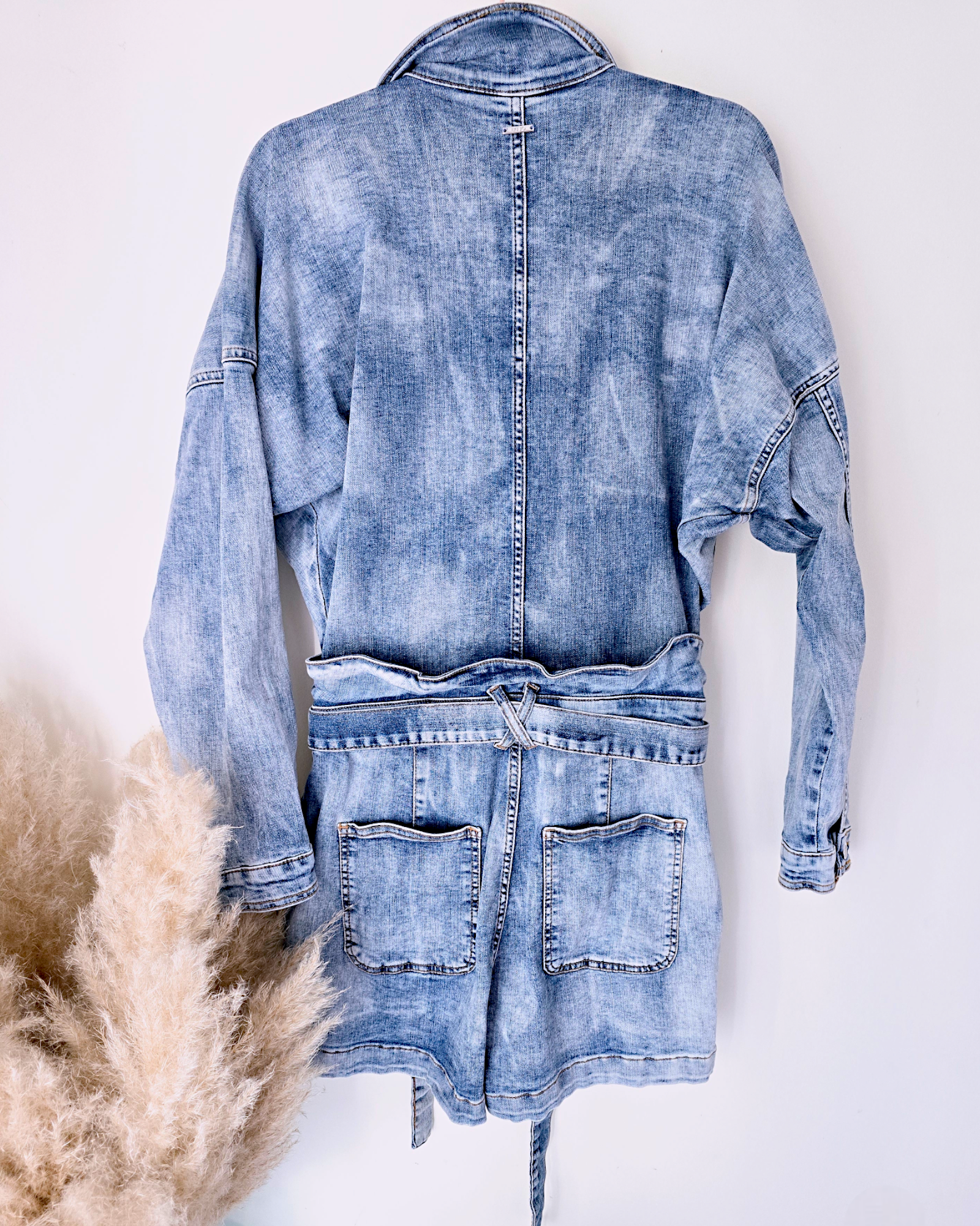 Combi-short en denim - 𝐌𝐚𝐫𝐢𝐧𝐚𝟒𝟒𝐟𝐚𝐦𝐢𝐥𝐲
