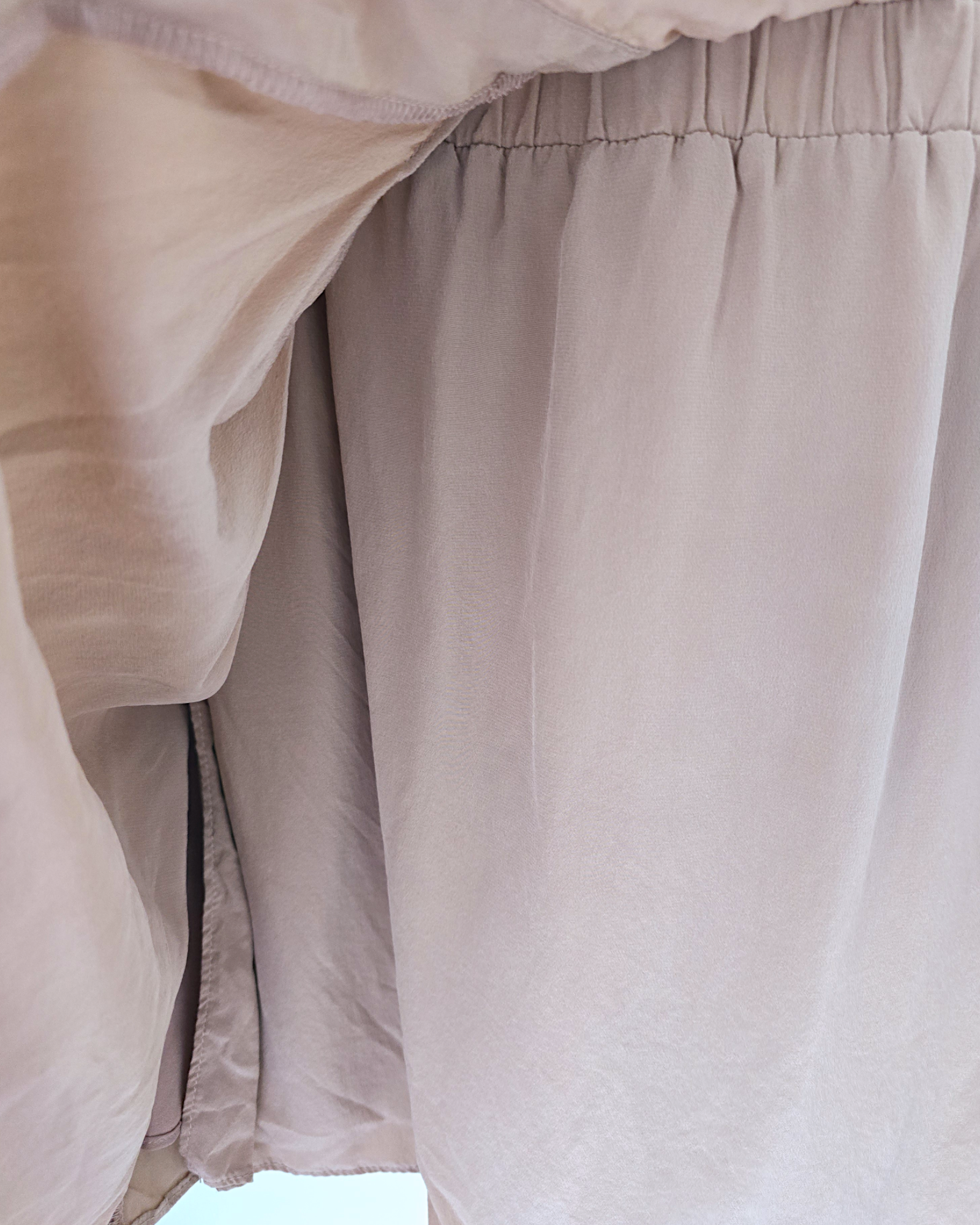 Robe soie beige - 𝐌𝐚𝐫𝐢𝐧𝐚𝟒𝟒𝐟𝐚𝐦𝐢𝐥𝐲