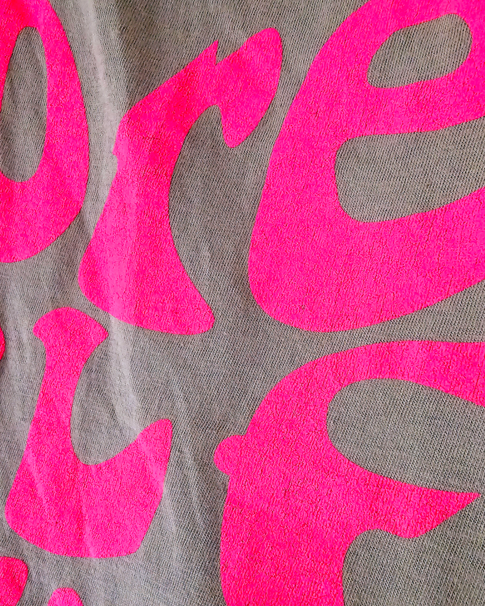 Tee-shirt à tag kaki - 𝐌𝐚𝐫𝐢𝐧𝐚𝟒𝟒𝐟𝐚𝐦𝐢𝐥𝐲