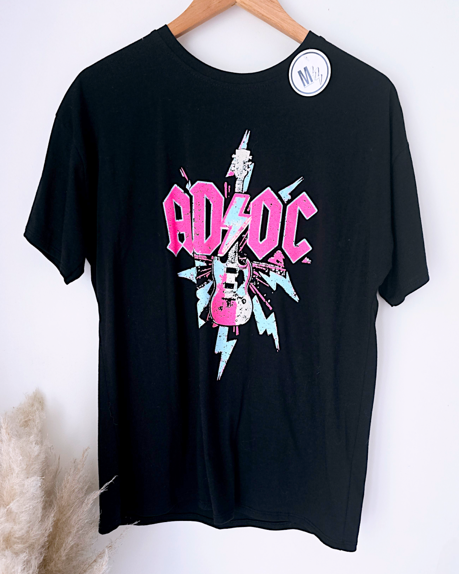 Tee-shirt noir AD⚡︎OC - 𝐌𝐚𝐫𝐢𝐧𝐚𝟒𝟒𝐟𝐚𝐦𝐢𝐥𝐲