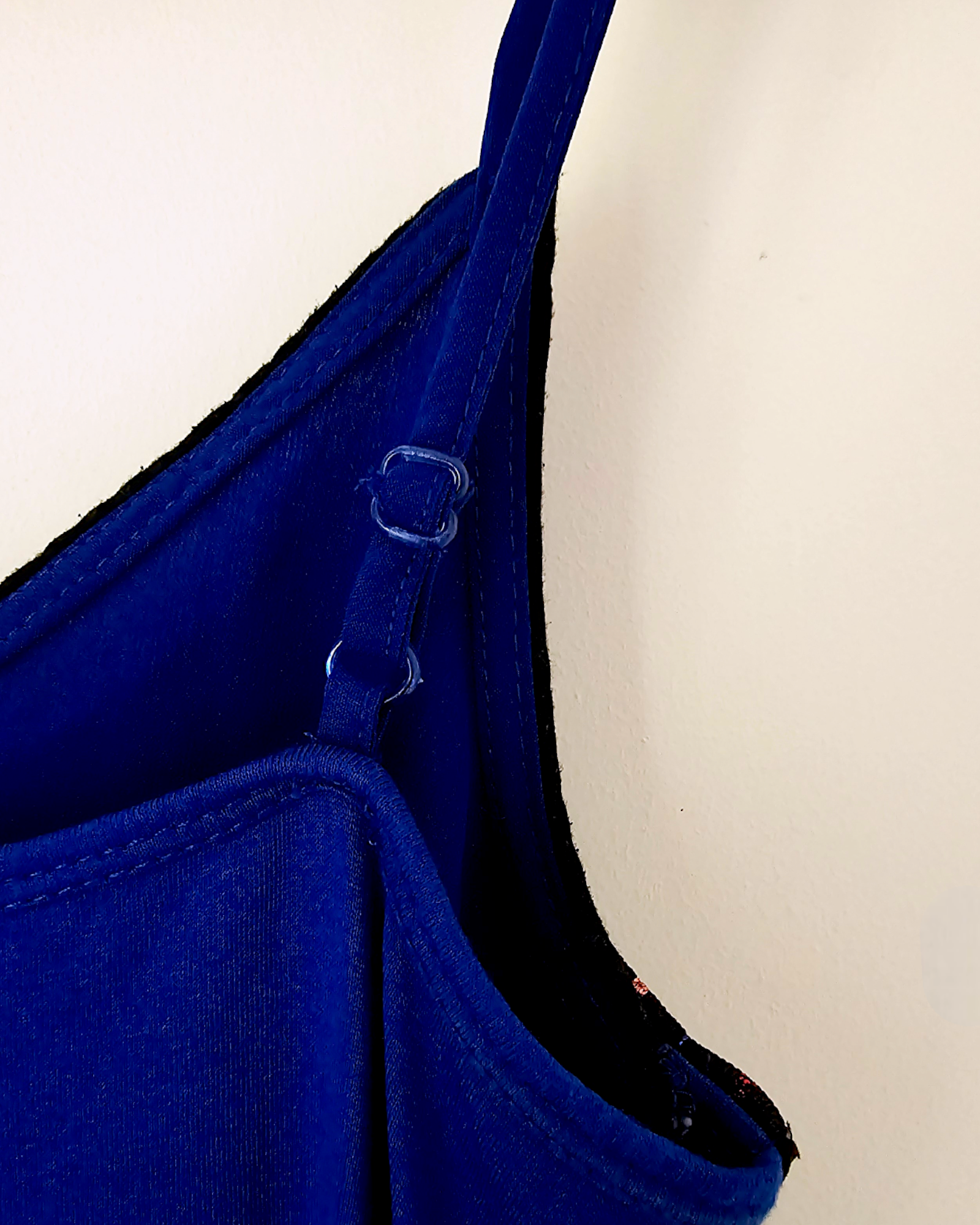 Débardeur bleu roi - 𝐌𝐚𝐫𝐢𝐧𝐚𝟒𝟒𝐟𝐚𝐦𝐢𝐥𝐲