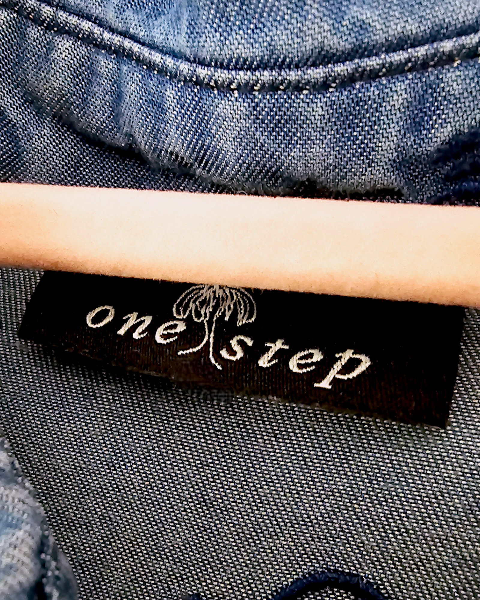 Chemise bleue - 𝐌𝐚𝐫𝐢𝐧𝐚𝟒𝟒𝐟𝐚𝐦𝐢𝐥𝐲