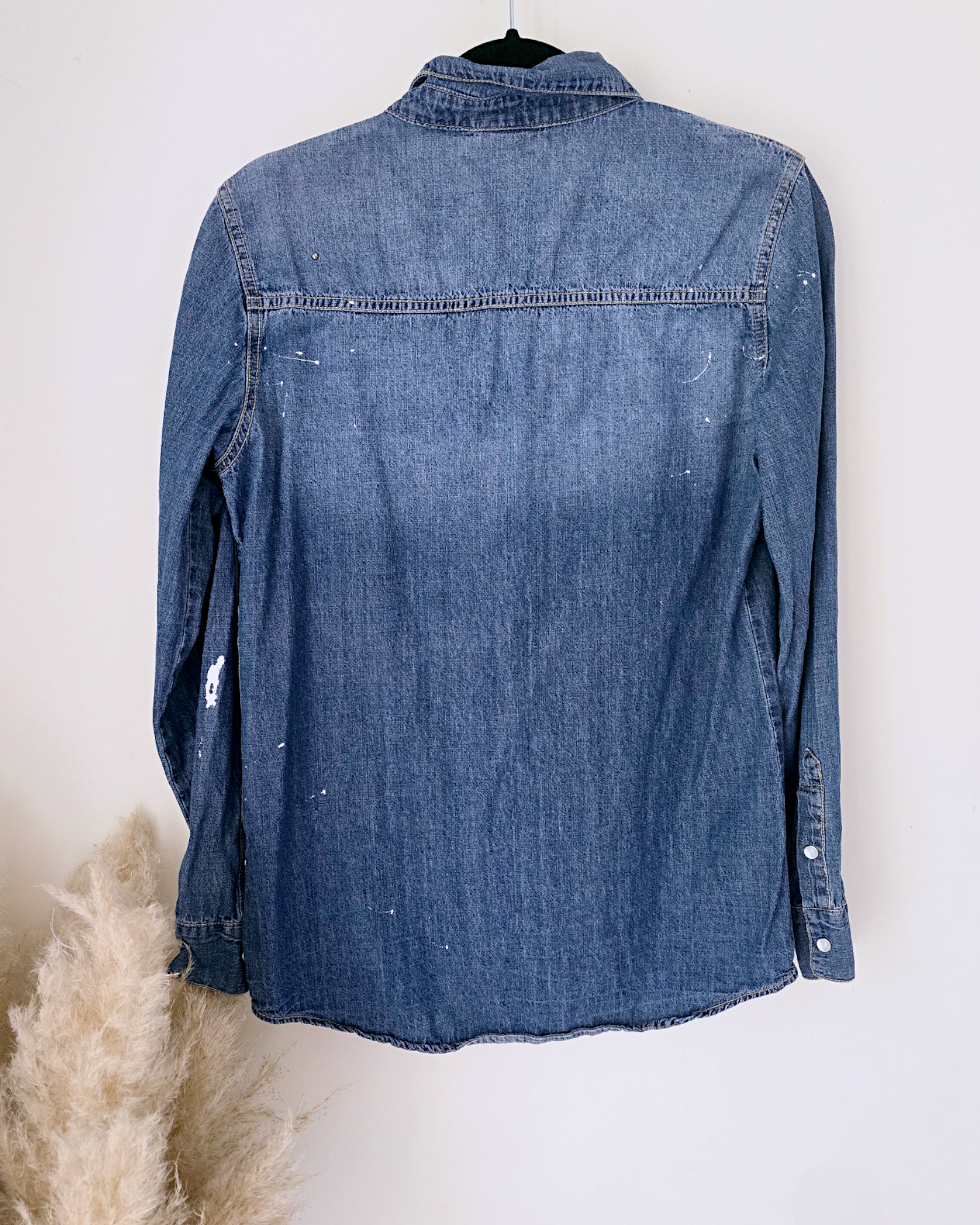Chemise cloutées en denim - 𝐌𝐚𝐫𝐢𝐧𝐚𝟒𝟒𝐟𝐚𝐦𝐢𝐥𝐲