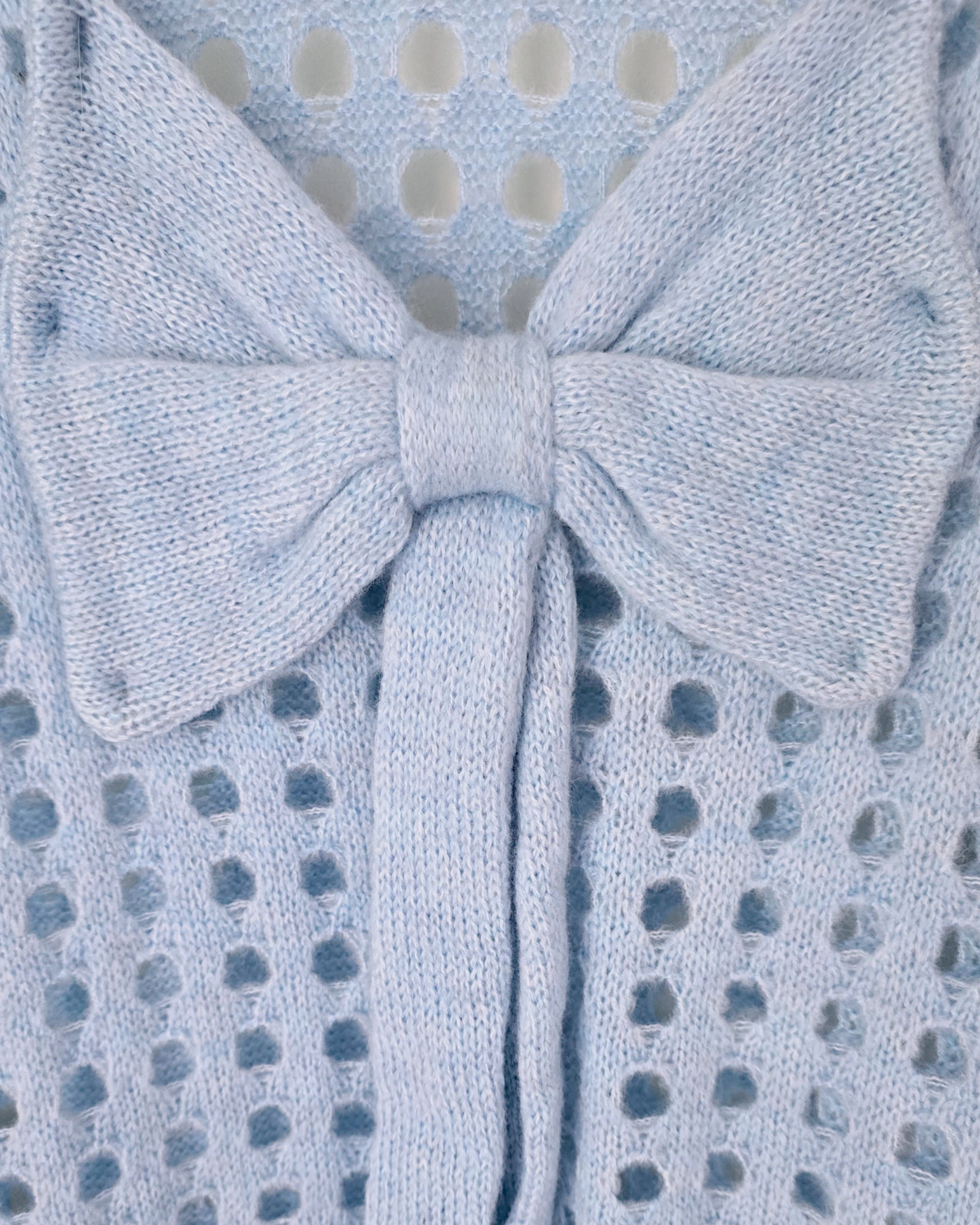 Pull ajouré - 𝐌𝐚𝐫𝐢𝐧𝐚𝟒𝟒𝐟𝐚𝐦𝐢𝐥𝐲