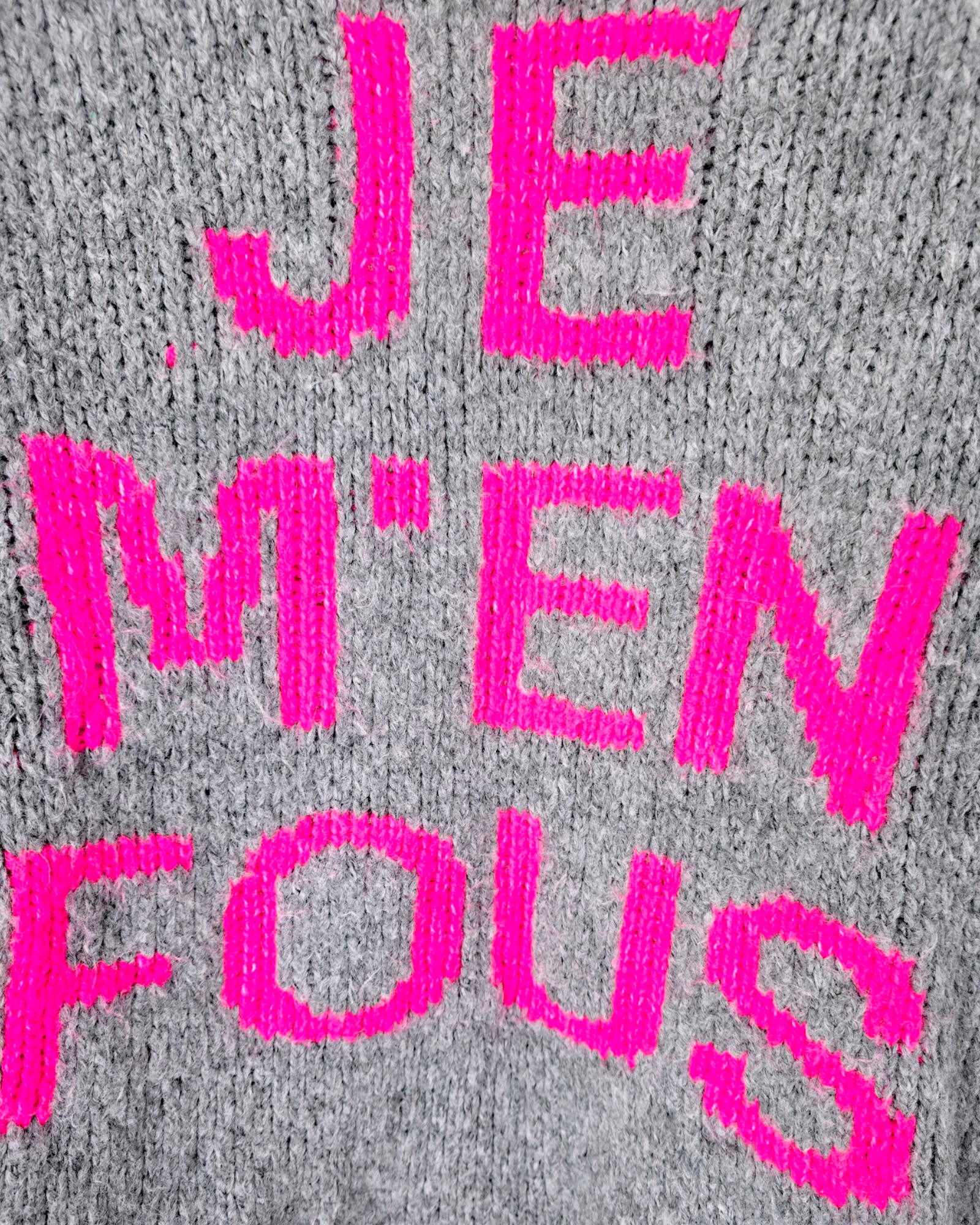 Pull &quot;je m&#39;en fous&quot; - 𝐌𝐚𝐫𝐢𝐧𝐚𝟒𝟒𝐟𝐚𝐦𝐢𝐥𝐲