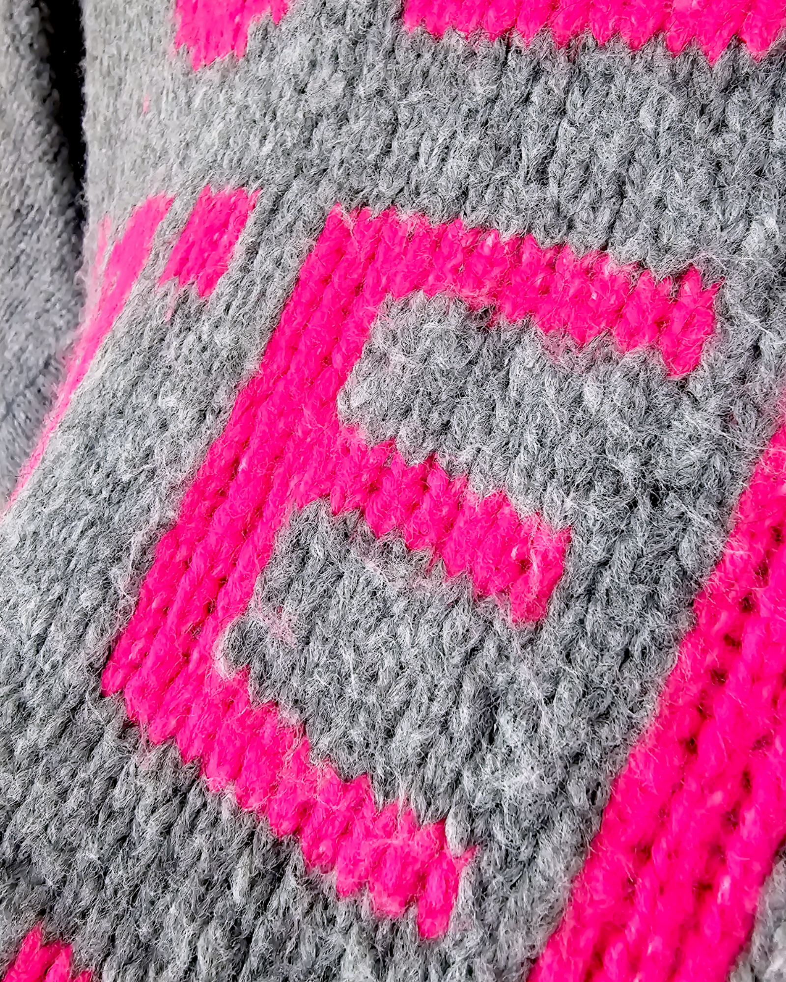 Pull &quot;je m&#39;en fous&quot; - 𝐌𝐚𝐫𝐢𝐧𝐚𝟒𝟒𝐟𝐚𝐦𝐢𝐥𝐲