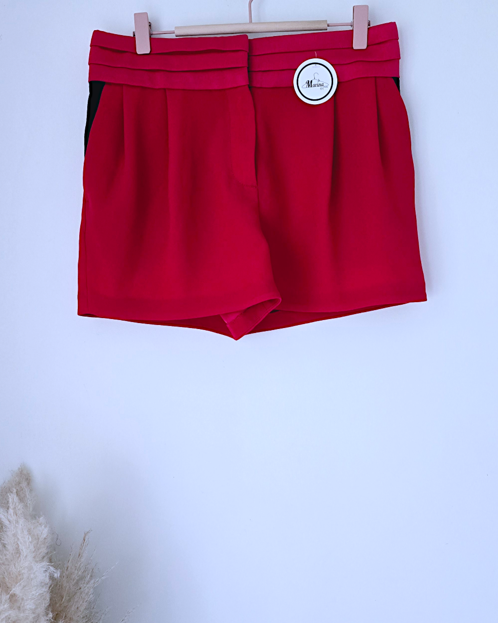 Short chic fuchsia - 𝐌𝐚𝐫𝐢𝐧𝐚𝟒𝟒𝐟𝐚𝐦𝐢𝐥𝐲