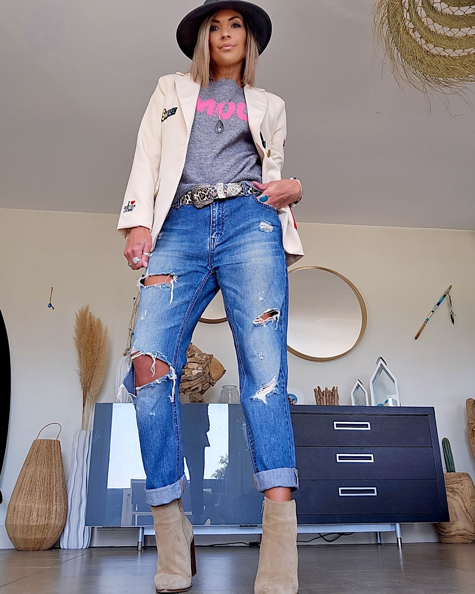 Veste beige à écussons