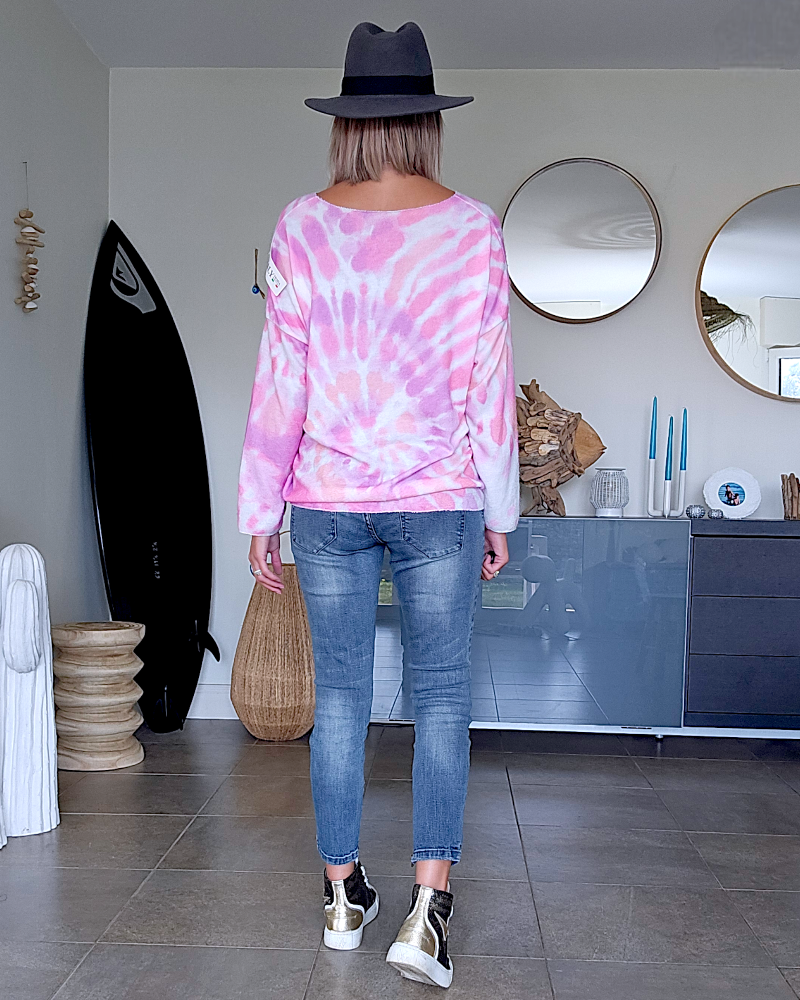 Pull tie and dye