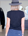Tee-shirt noir col en V