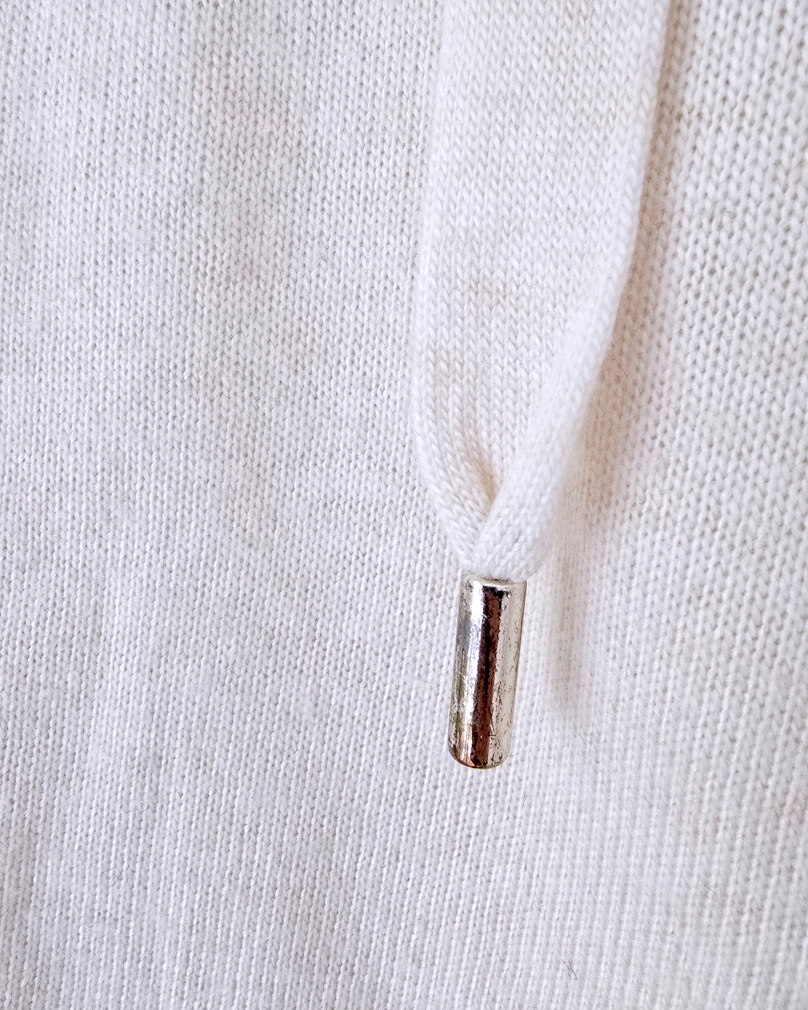 Pull a capuche écru