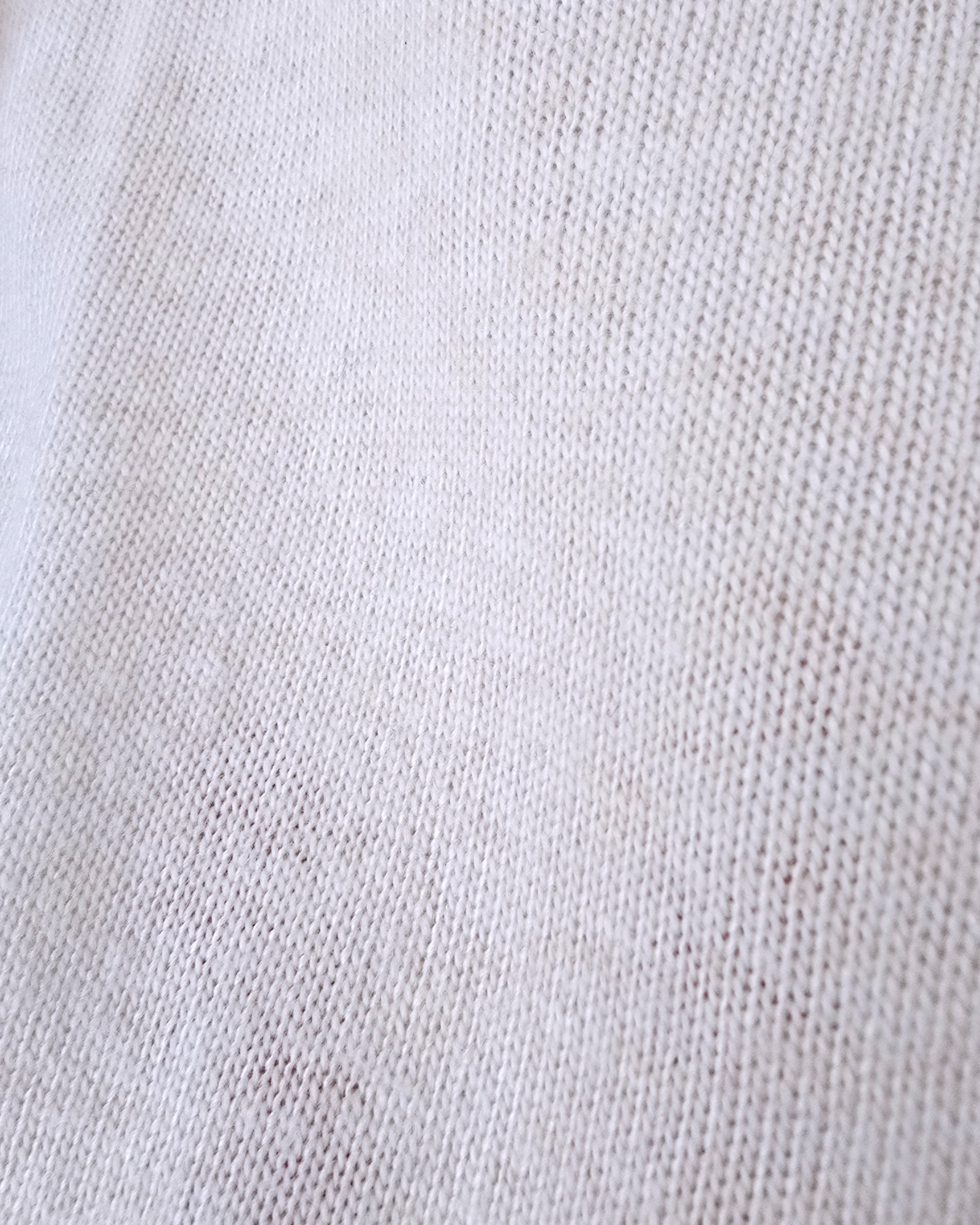 Pull a capuche écru