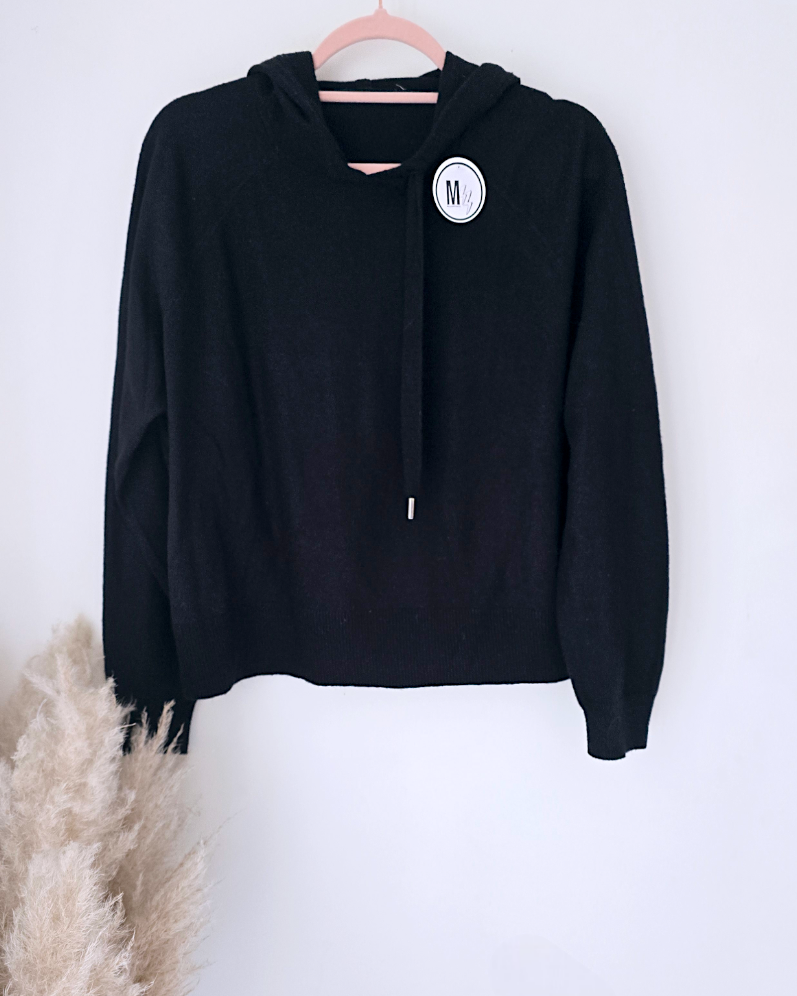 Pull à capuche noir