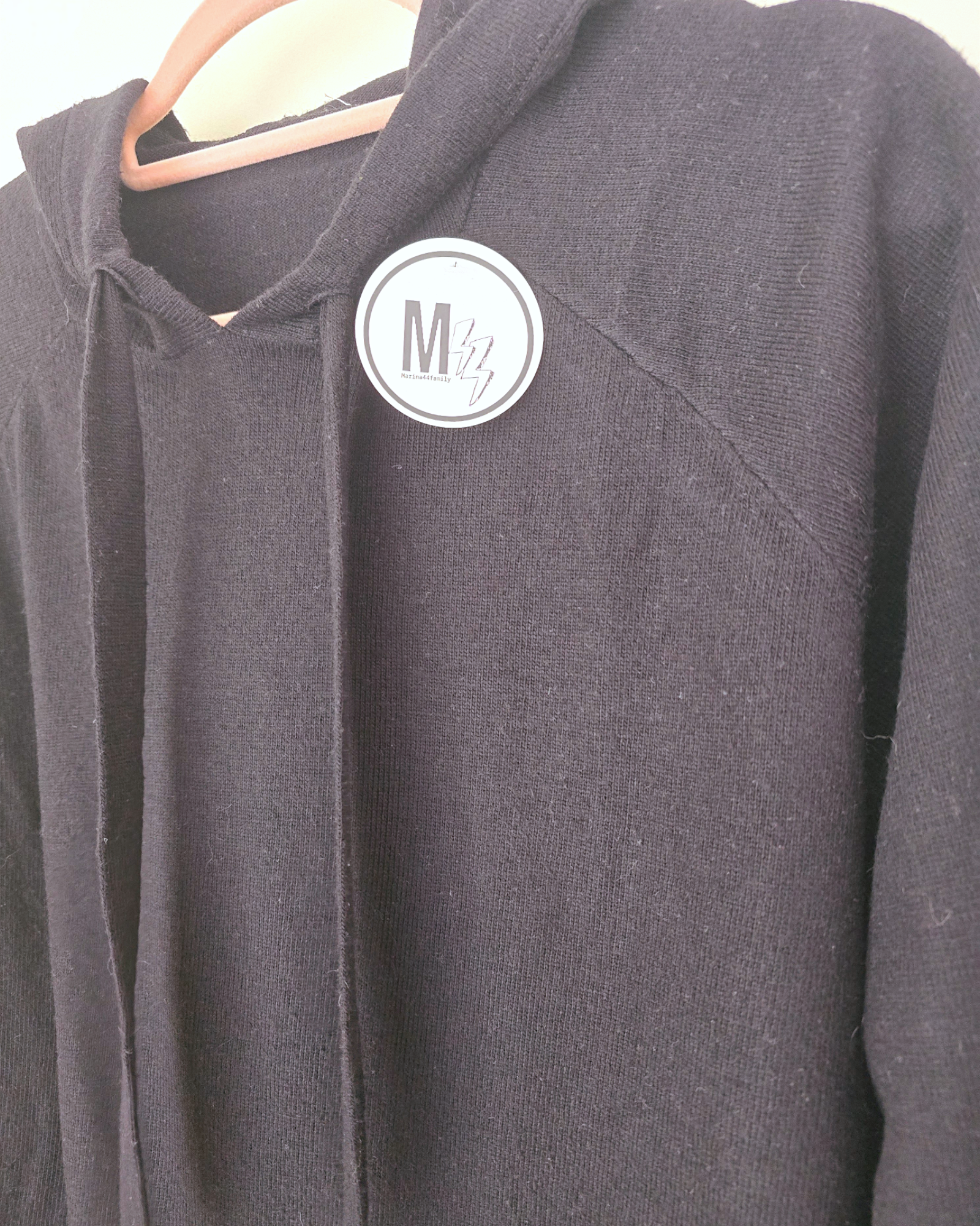 Pull à capuche noir