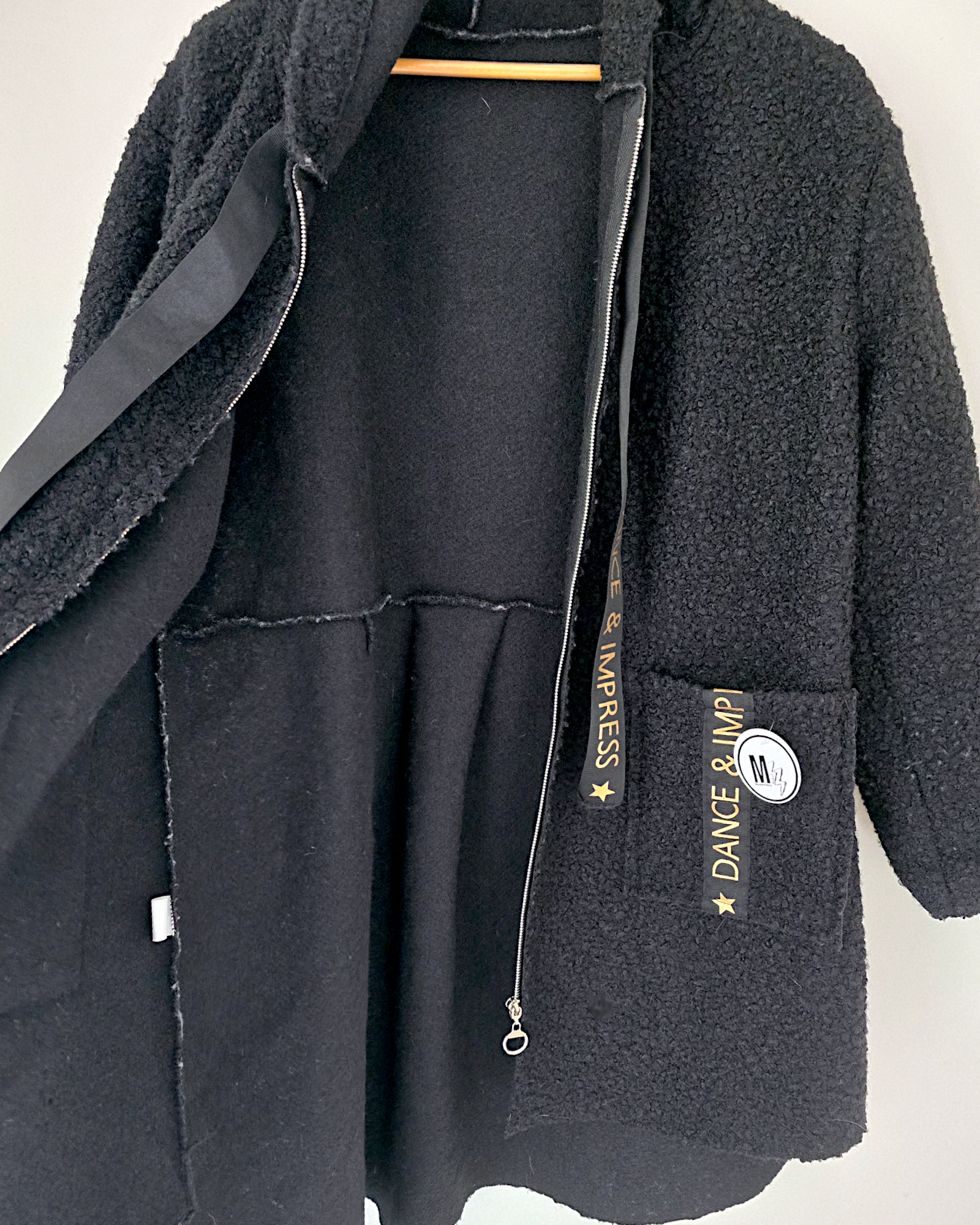 Manteau noir mi-saison