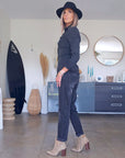 Chemise noire en denim