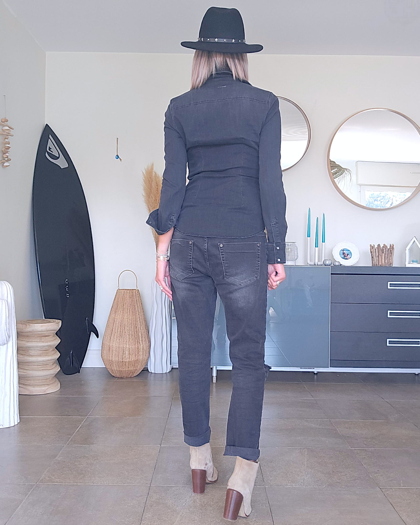 Chemise noire en denim