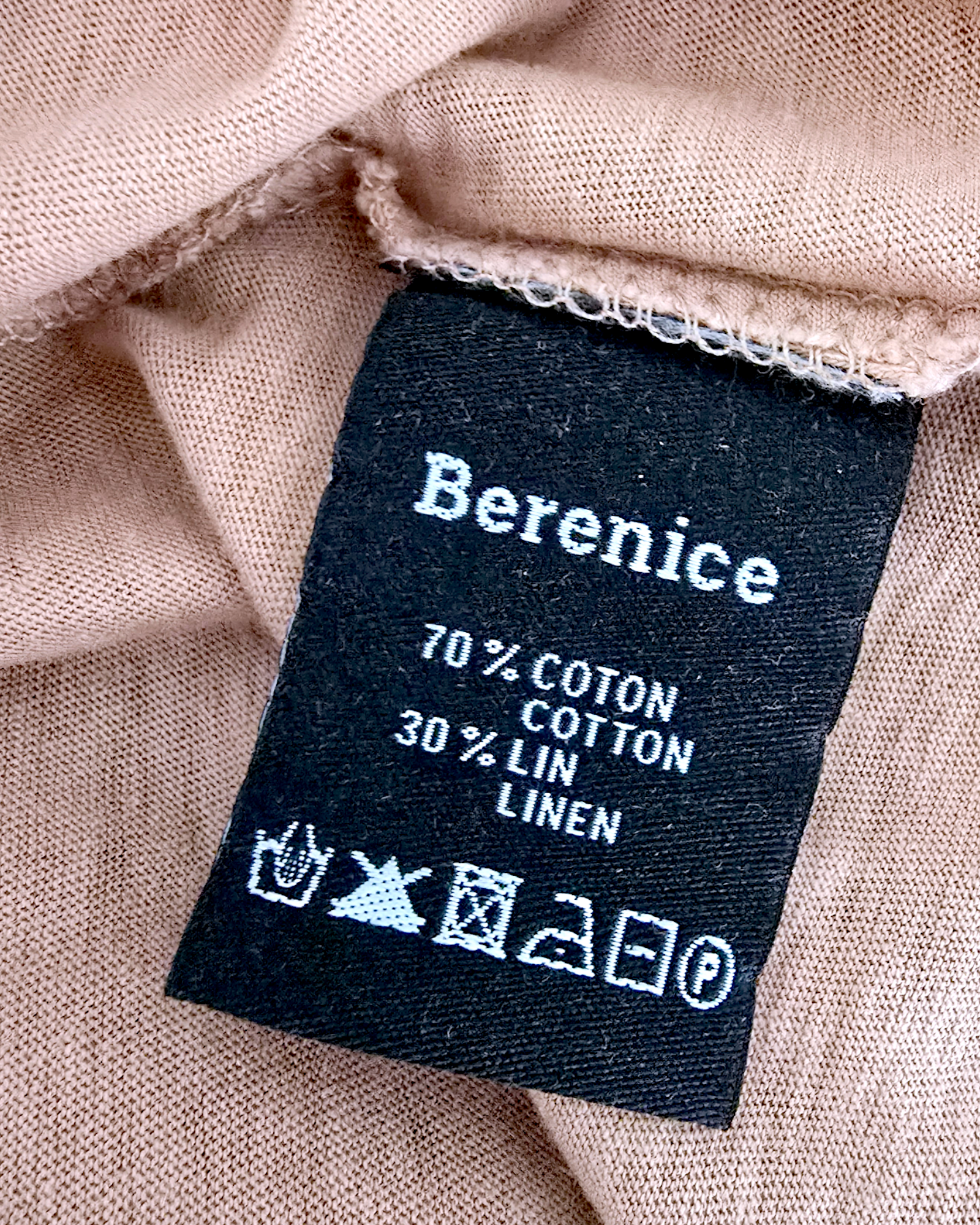 Tee-shirt encolure en V