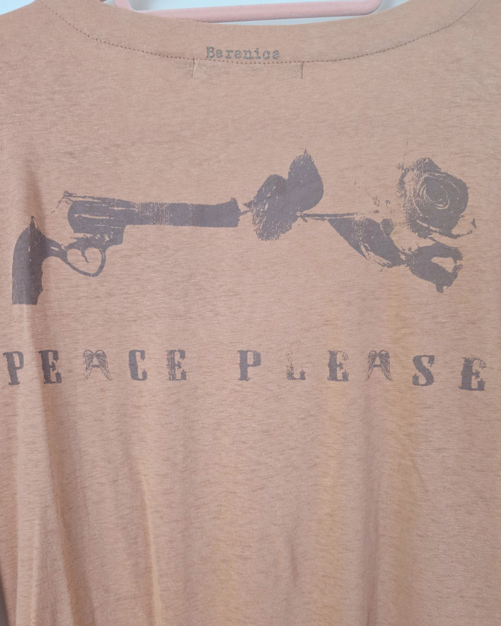Tee-shirt encolure en V