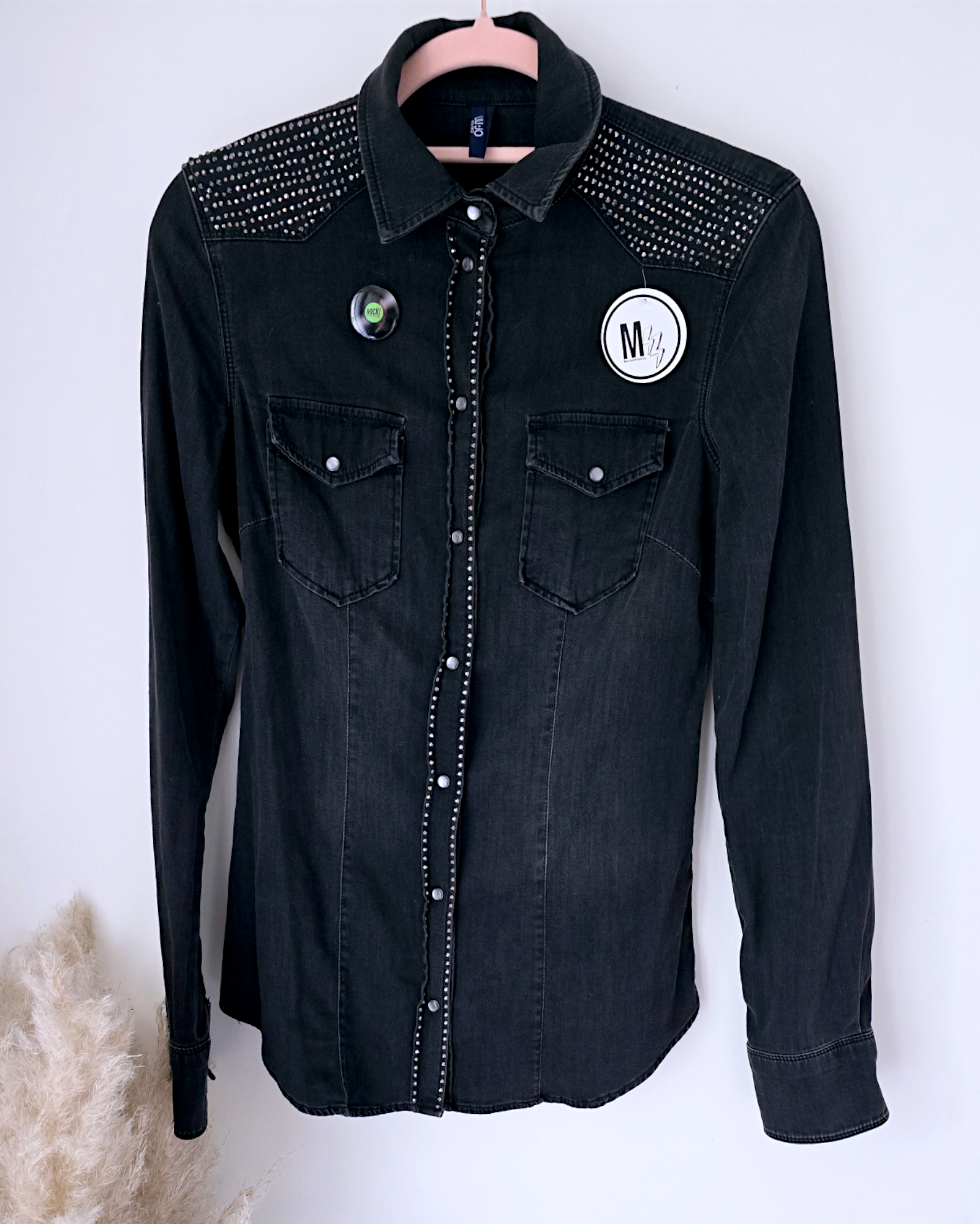 Chemise noire en denim