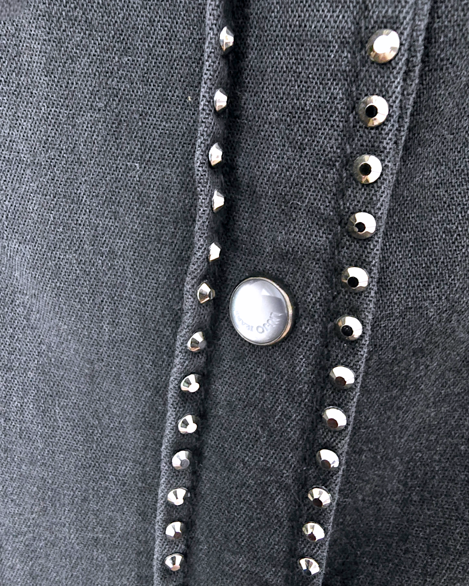 Chemise noire en denim