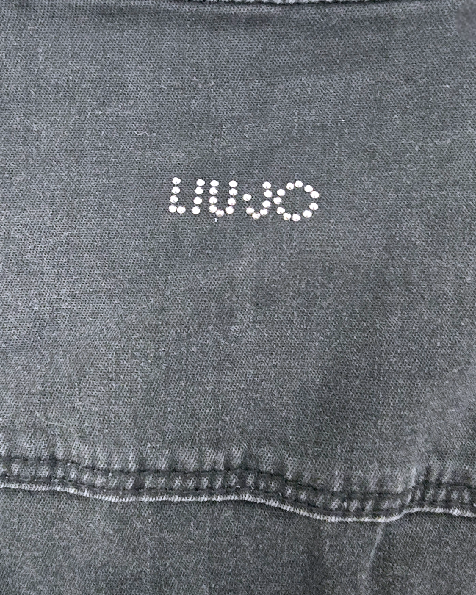 Chemise noire en denim